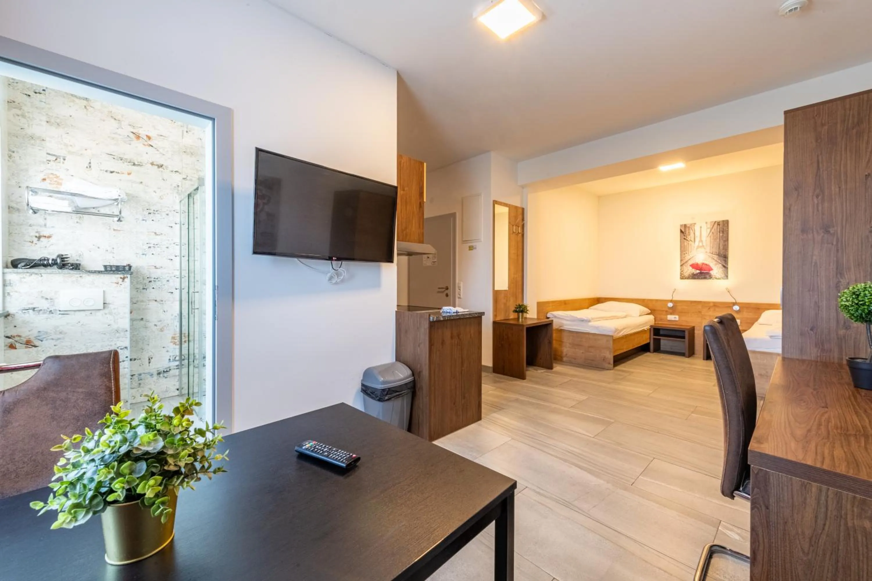 Shower in Wels Inn Hotel