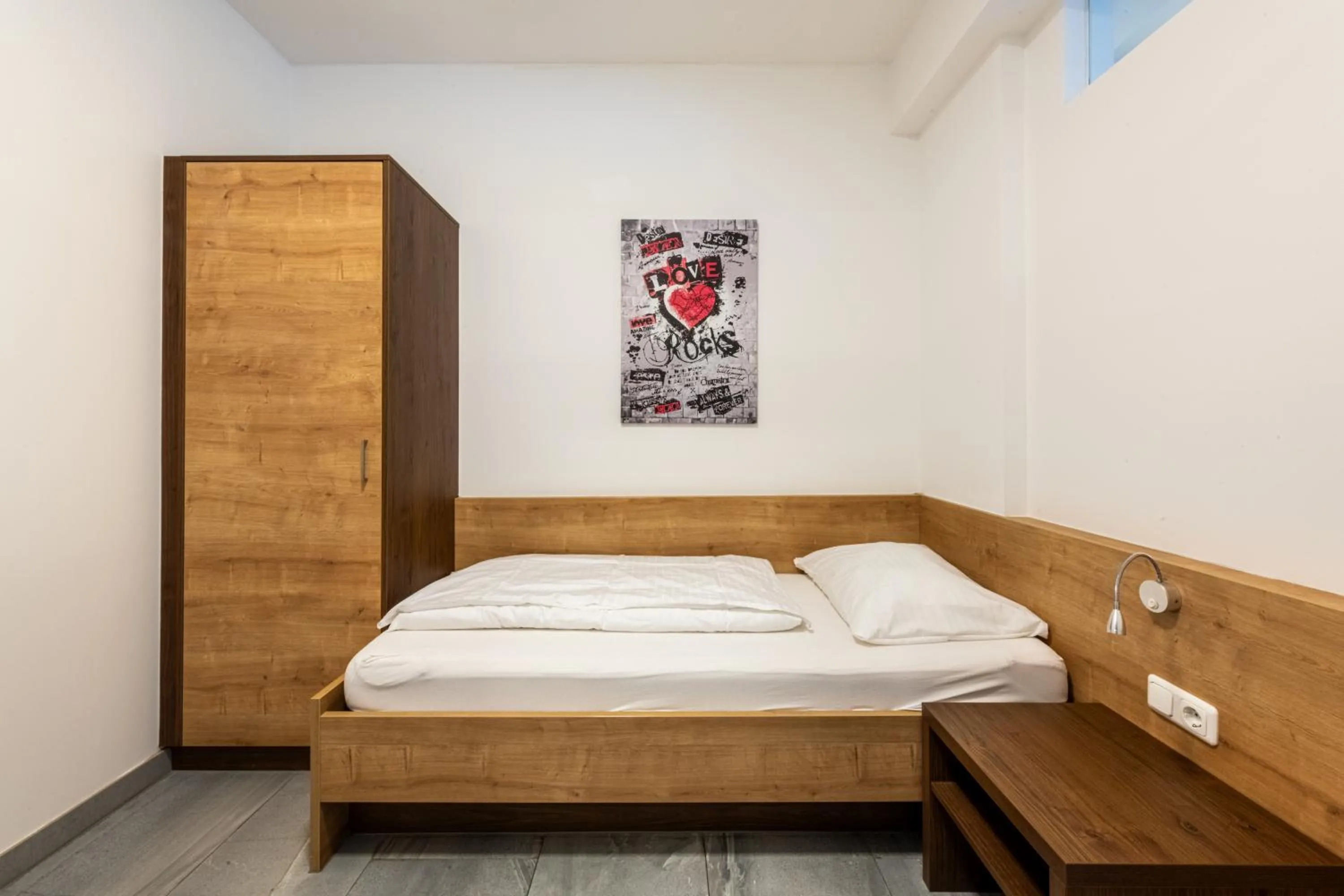 Bed in Wels Inn Hotel