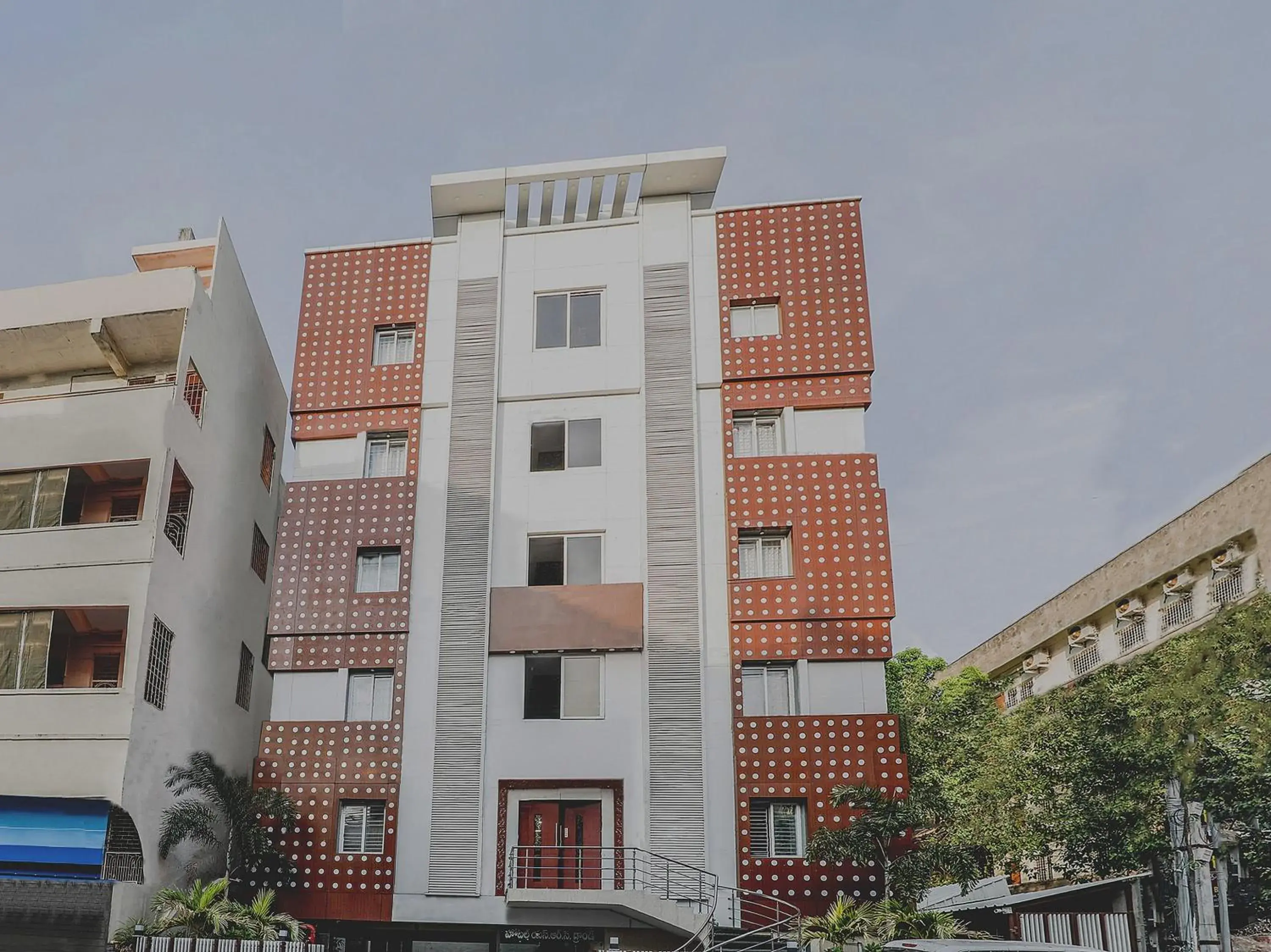 Facade/entrance in Super Hotel O Src Grand Facade/entrance in Super Hotel O Src Grand