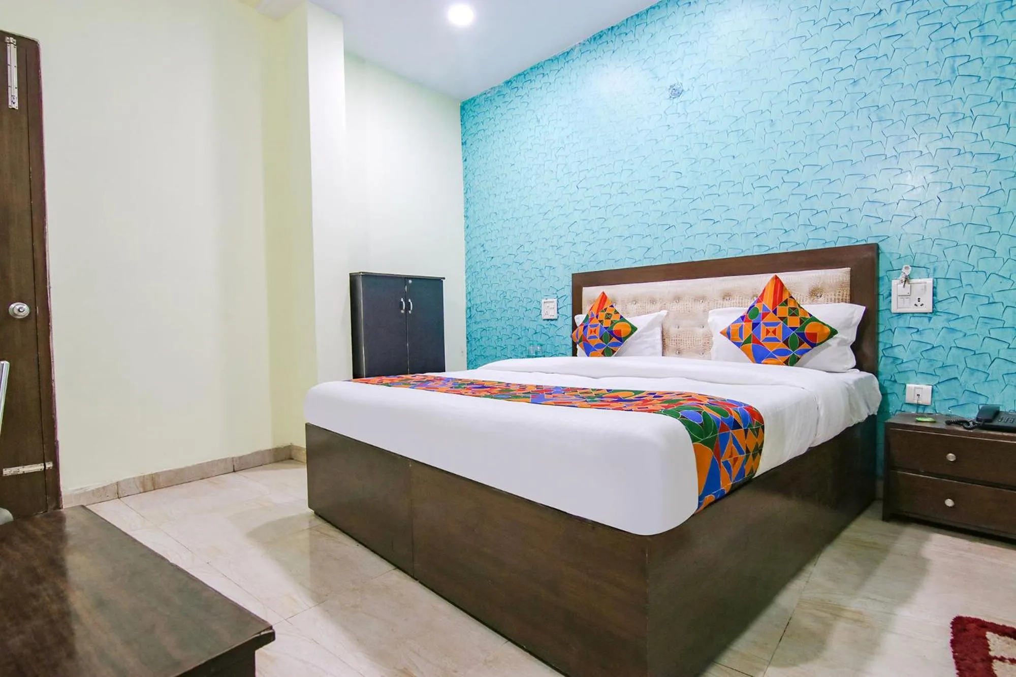 Bed in FabExpress Kohinoor City