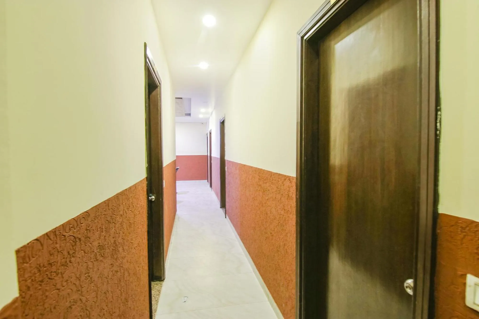 Lobby or reception in FabExpress Kohinoor City