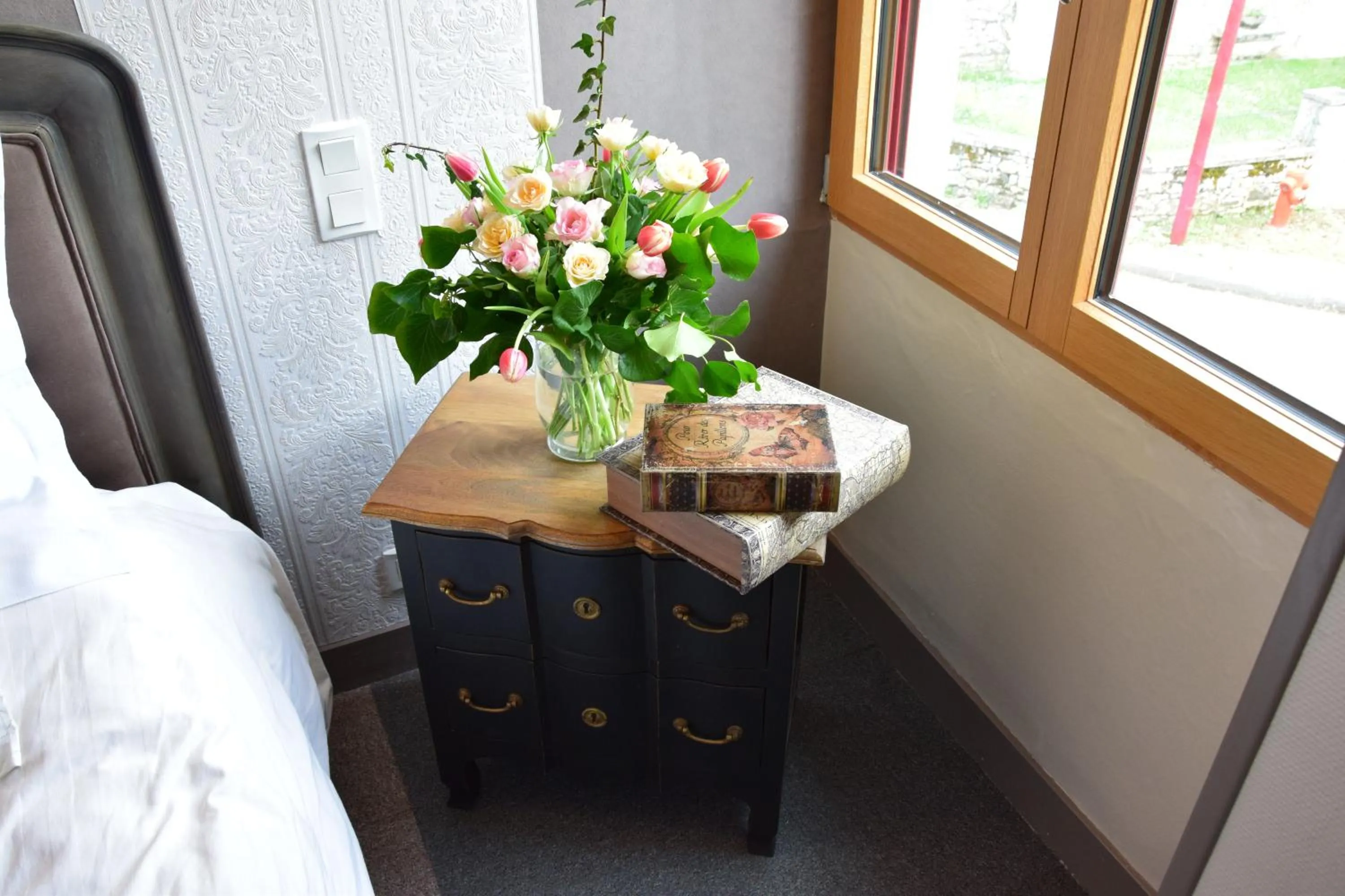 Bedroom, Bed in Le Petit Relais