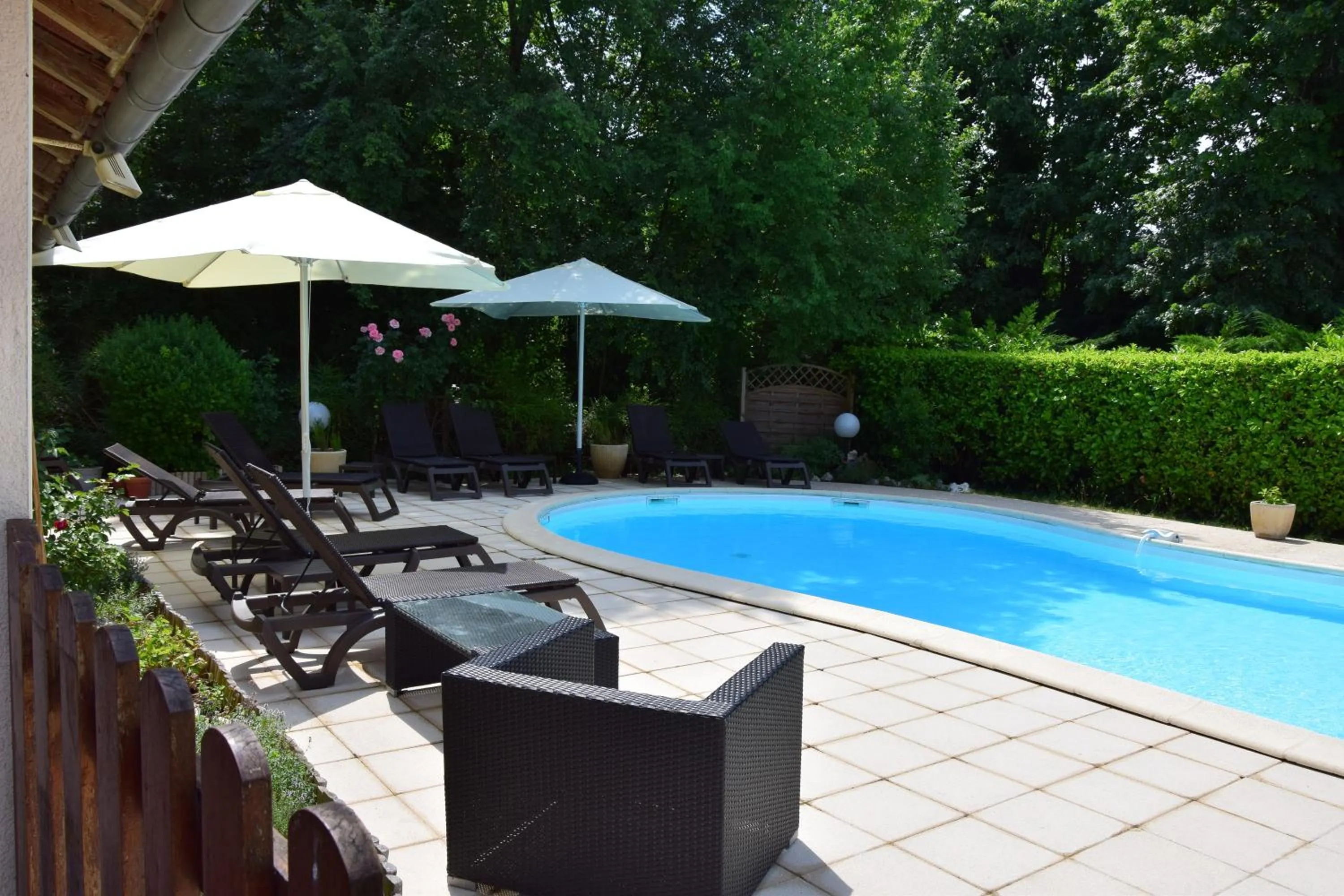 Shower in Le Petit Relais