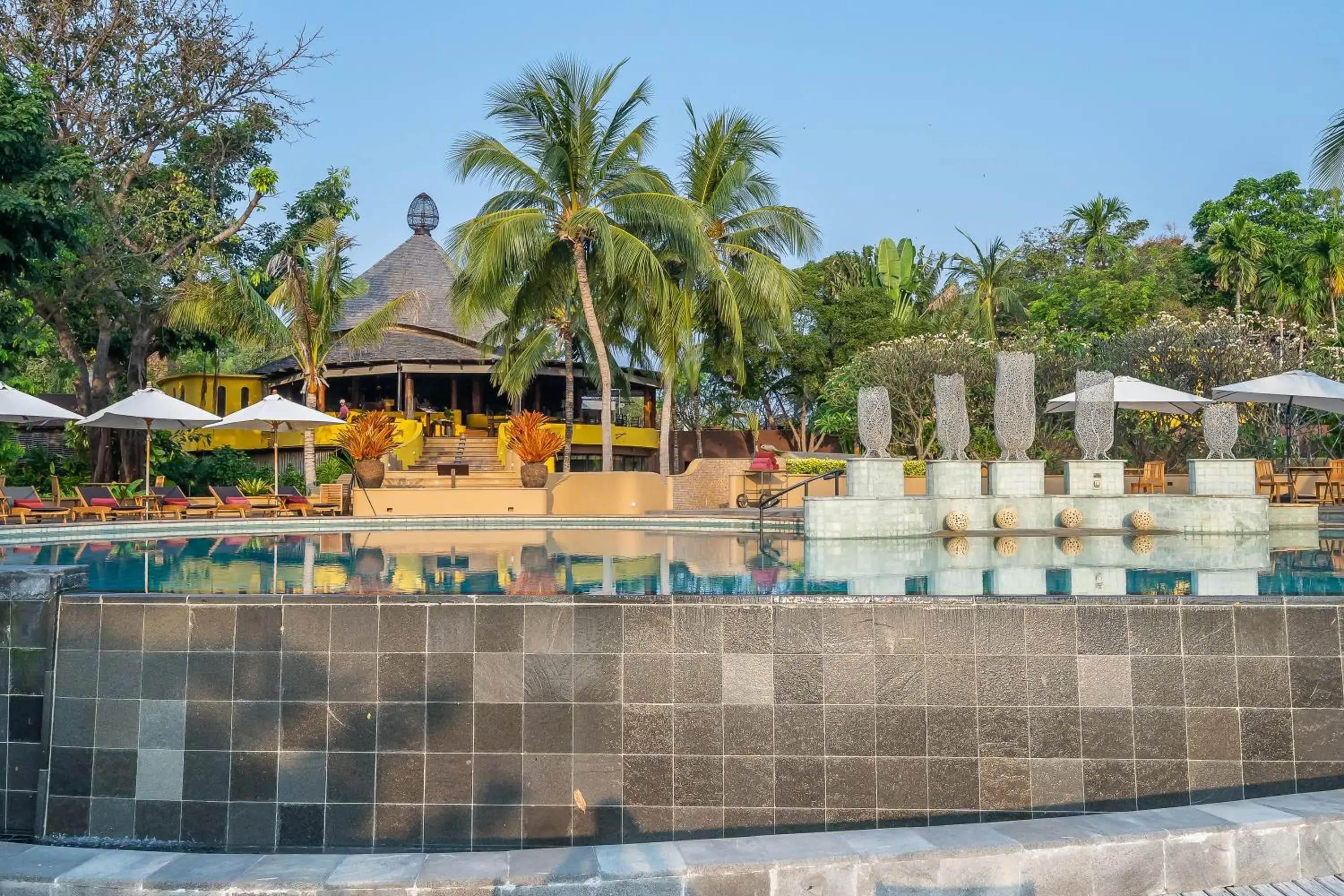 Swimming pool in Paradee Swimming pool in Paradee