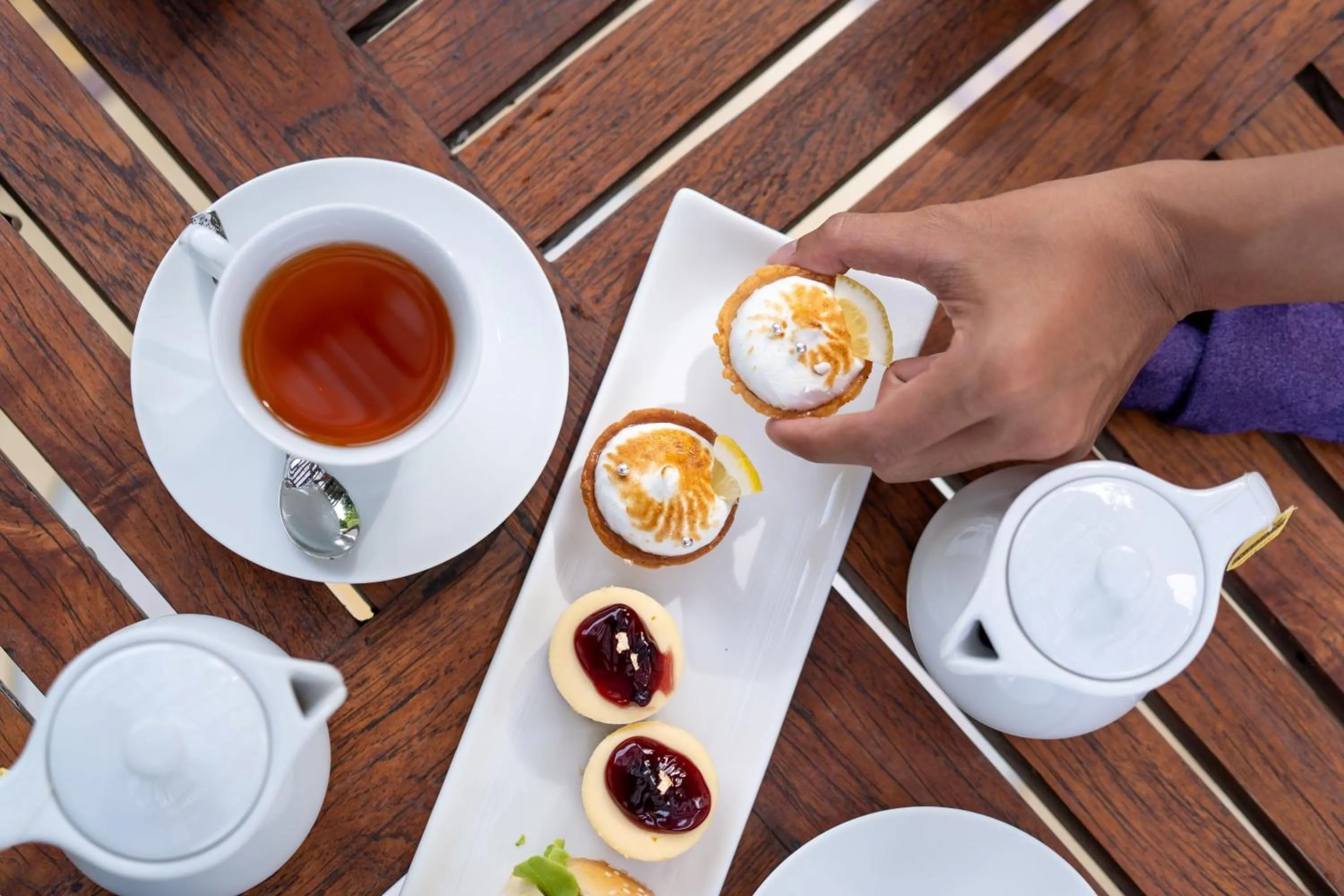 Restaurant/places to eat in Paradee