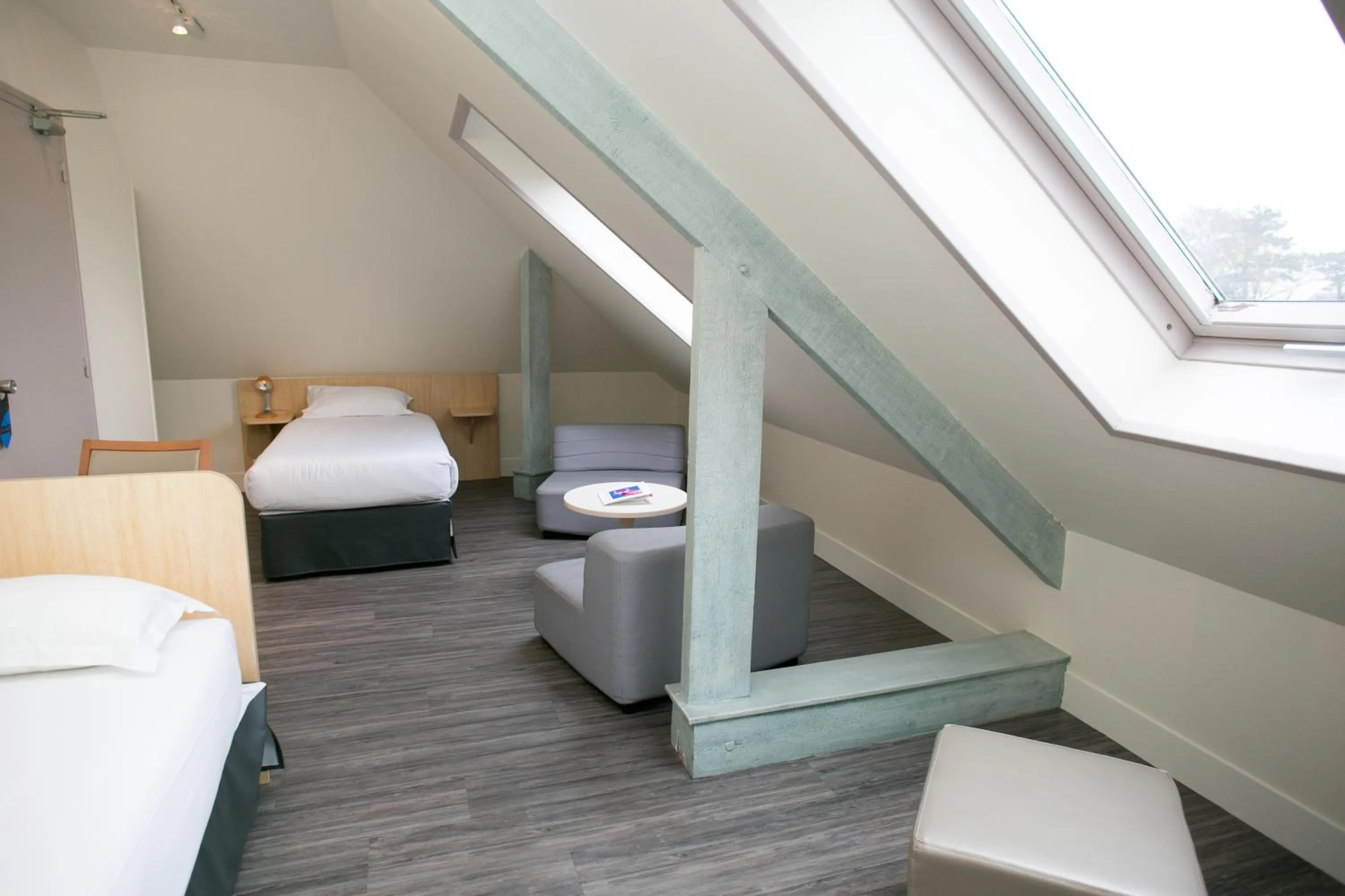 Photo of the whole room, Bed in Hôtel Vert