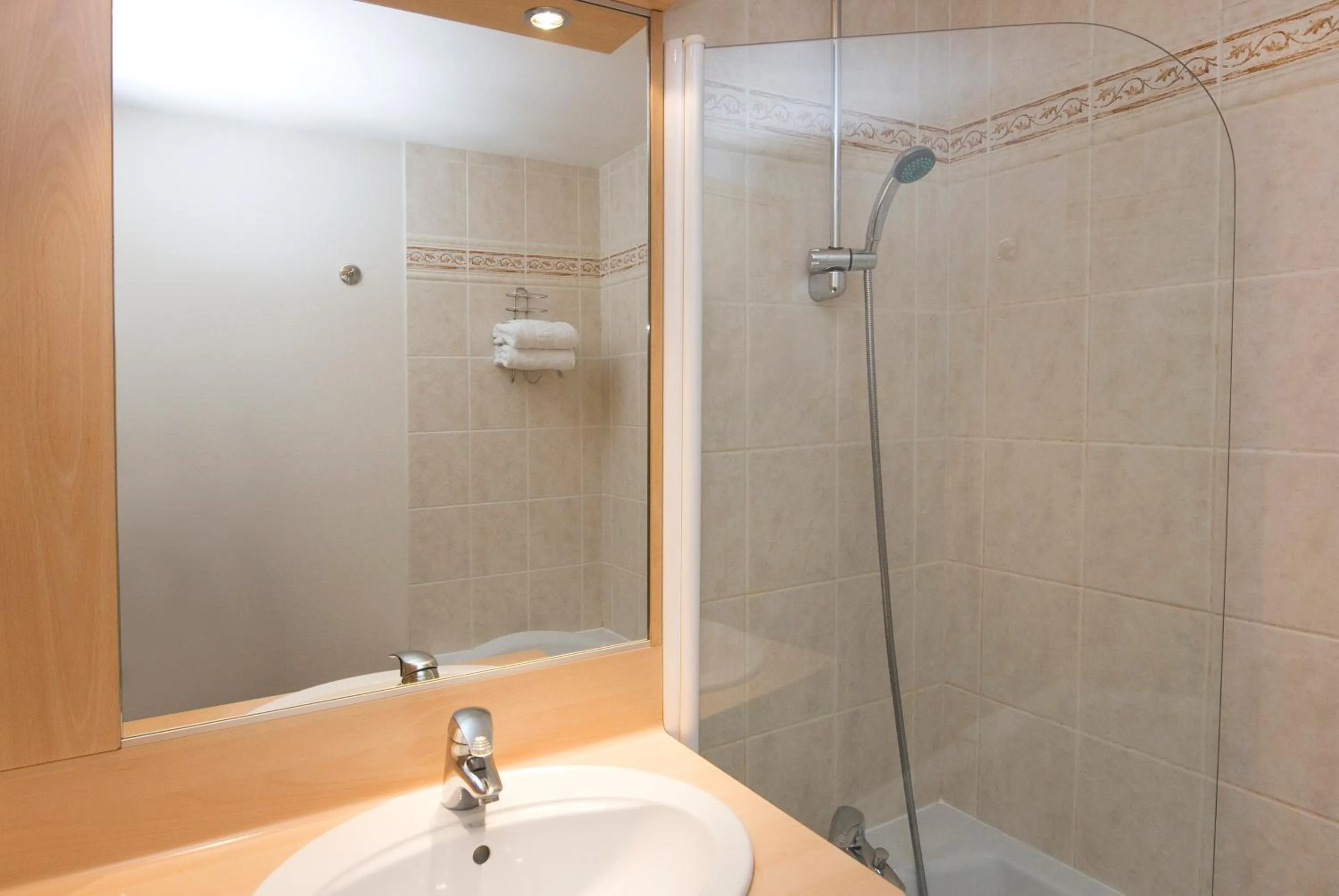 Bathroom in Hôtel Vert