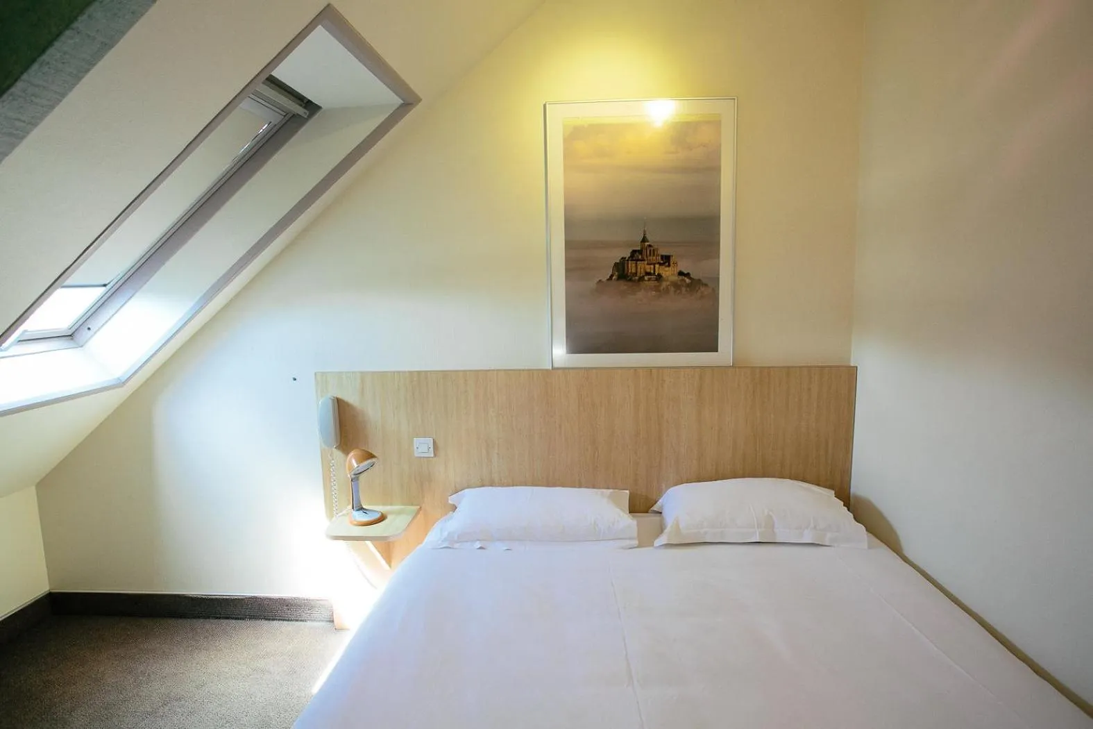 Bedroom, Bed in Hôtel Vert