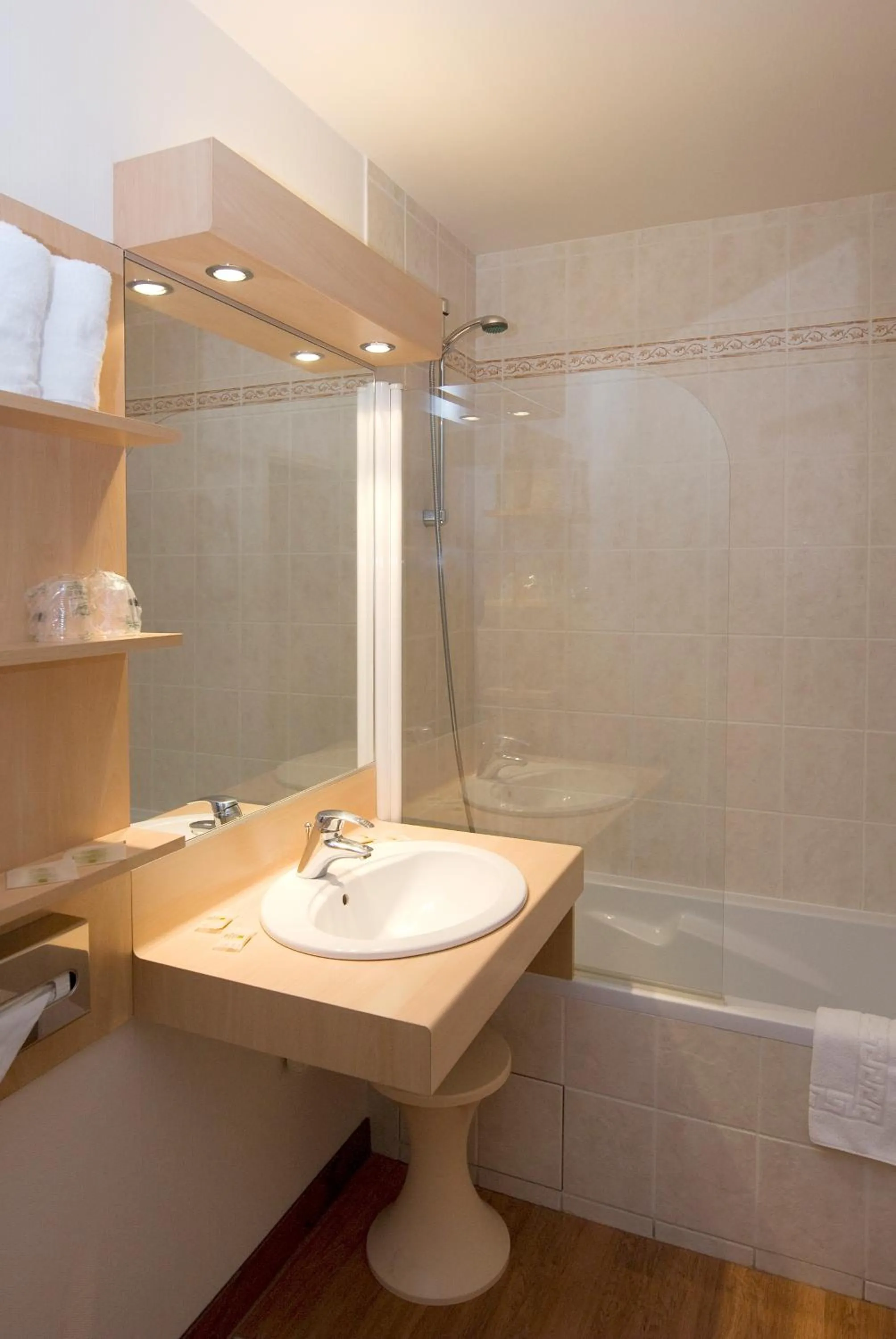 Bathroom in Hôtel Vert