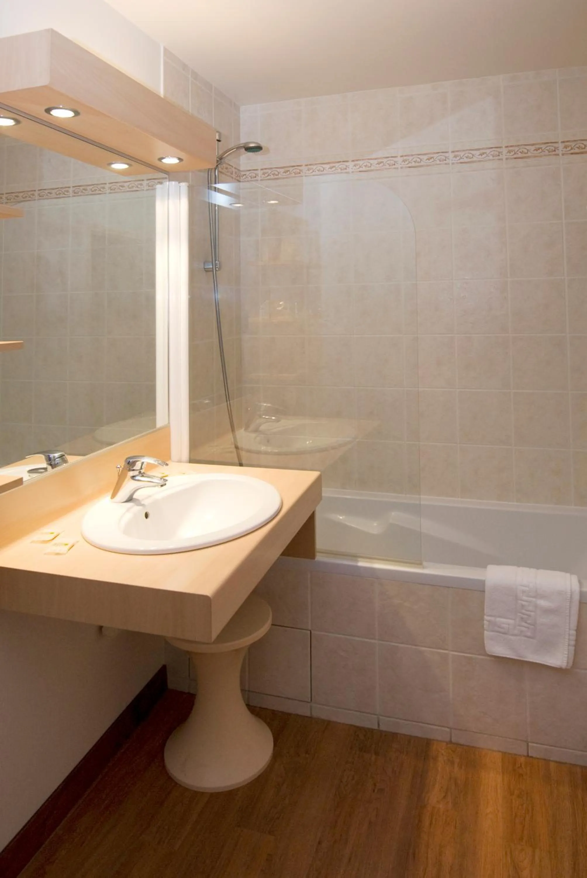 Bathroom in Hôtel Vert