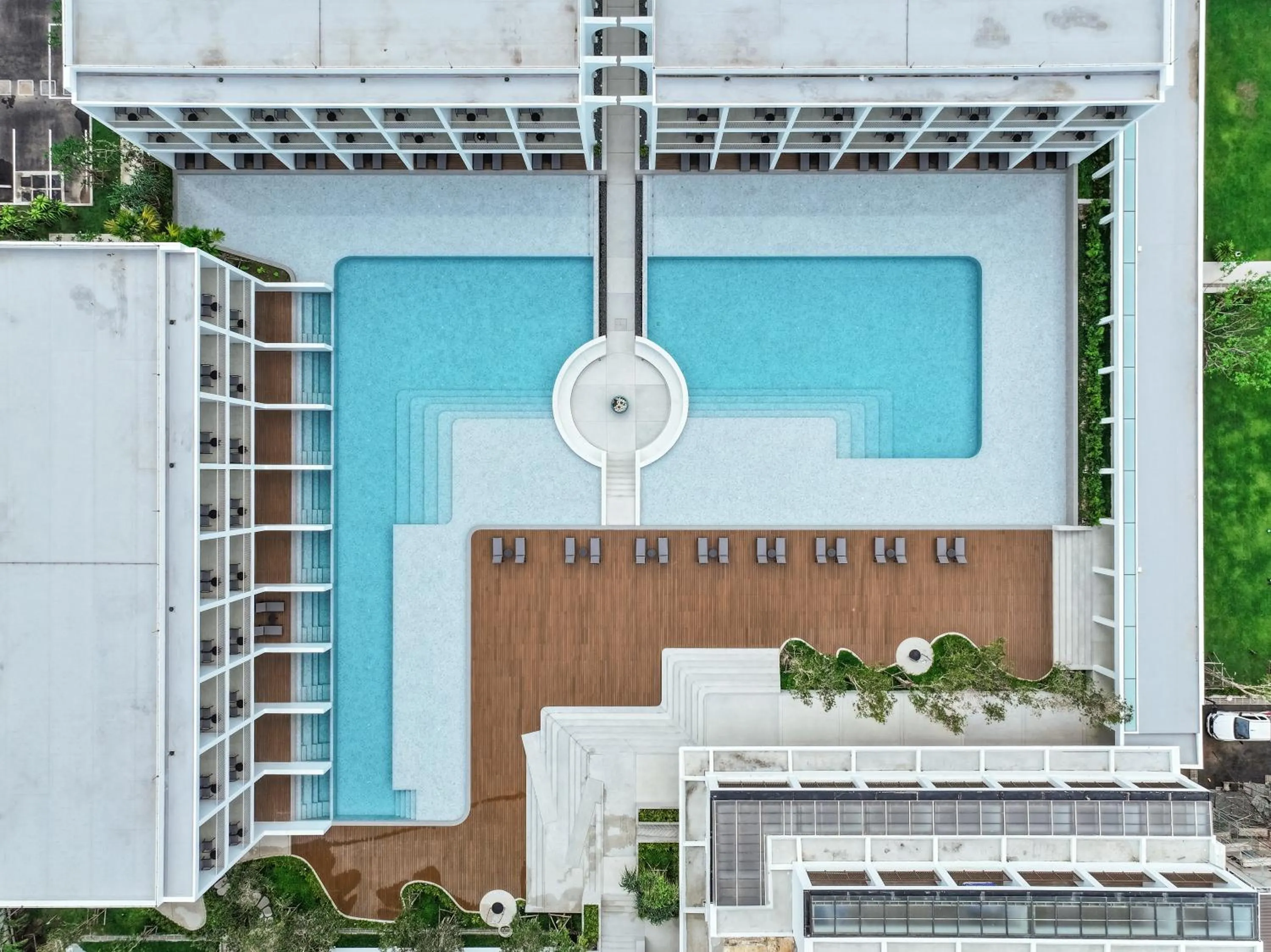 Swimming pool in Patong Beach Hotel by See2Sea