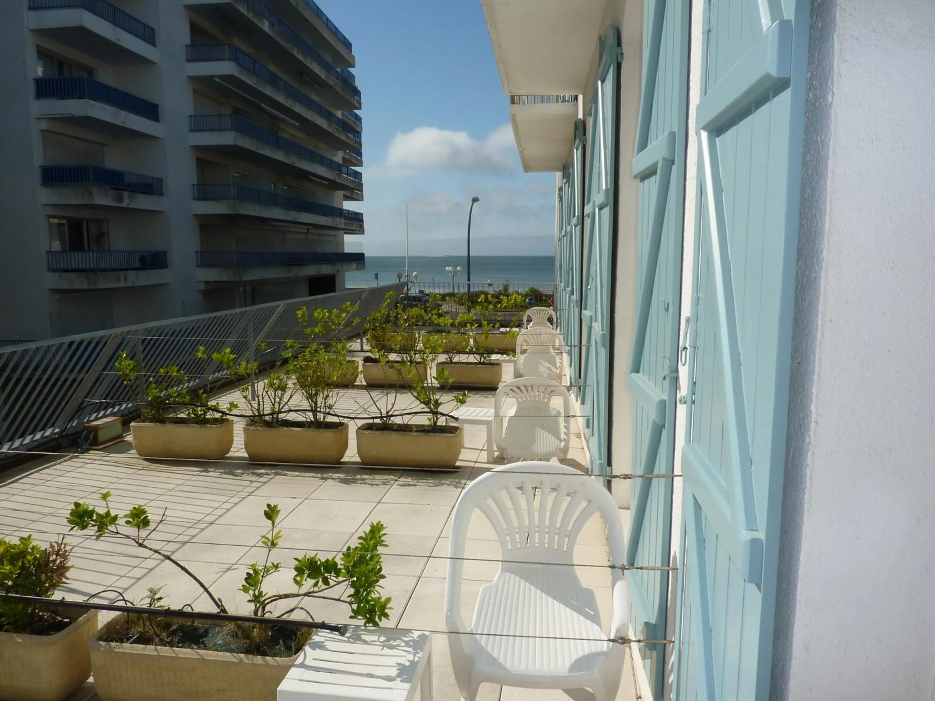 Balcony/Terrace in Hôtel La Concorde
