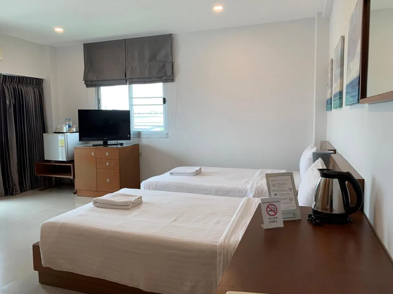 Photo of the whole room, Bed in The Ivory, Suvarnabhumi Airport