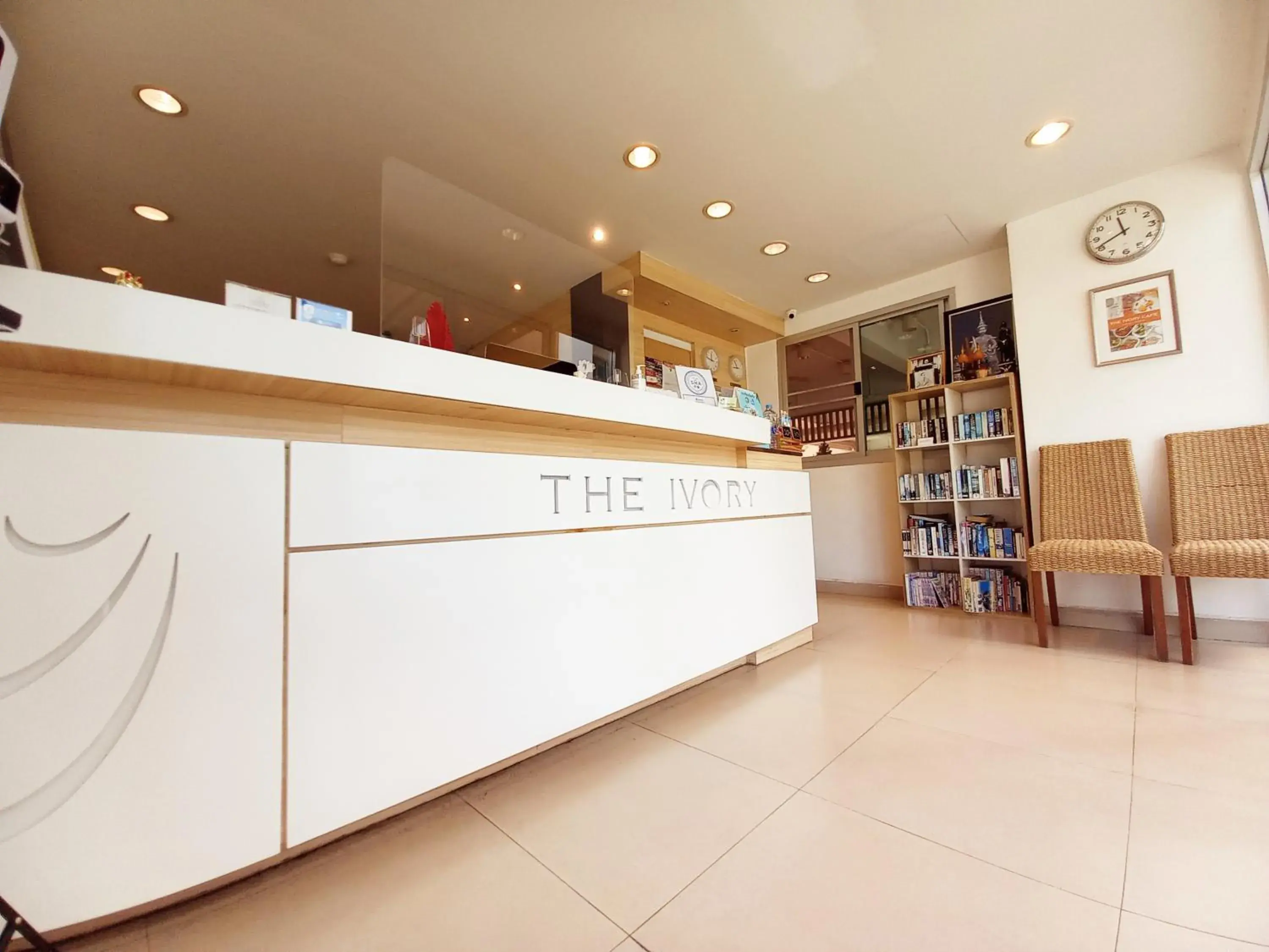 Property building in The Ivory, Suvarnabhumi Airport Property building in The Ivory, Suvarnabhumi Airport