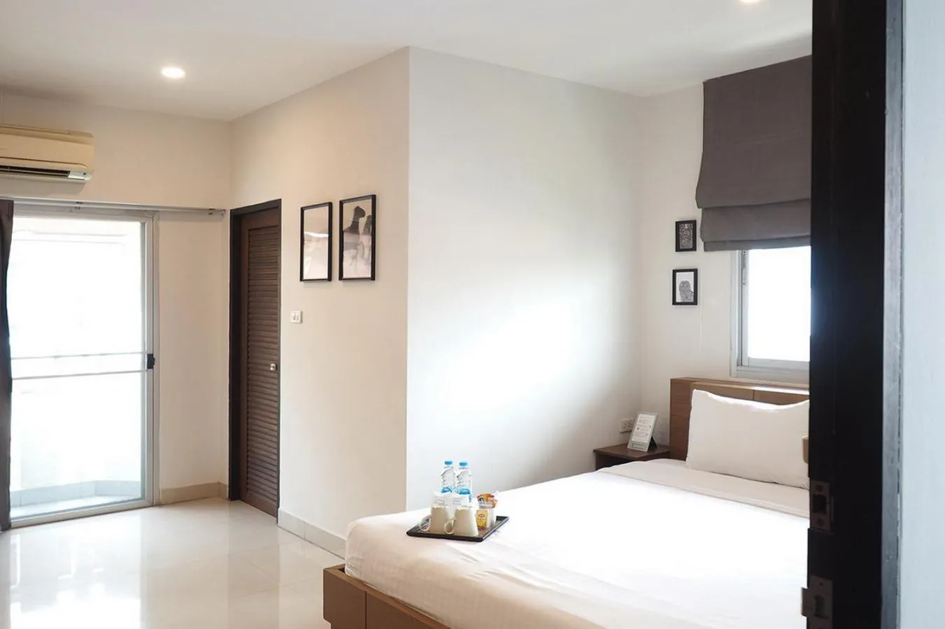 Photo of the whole room, Bed in The Ivory, Suvarnabhumi Airport