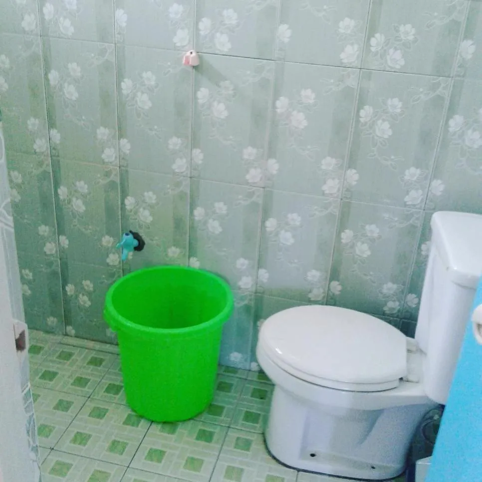 Bathroom in Fajar Home Stay Batukaras