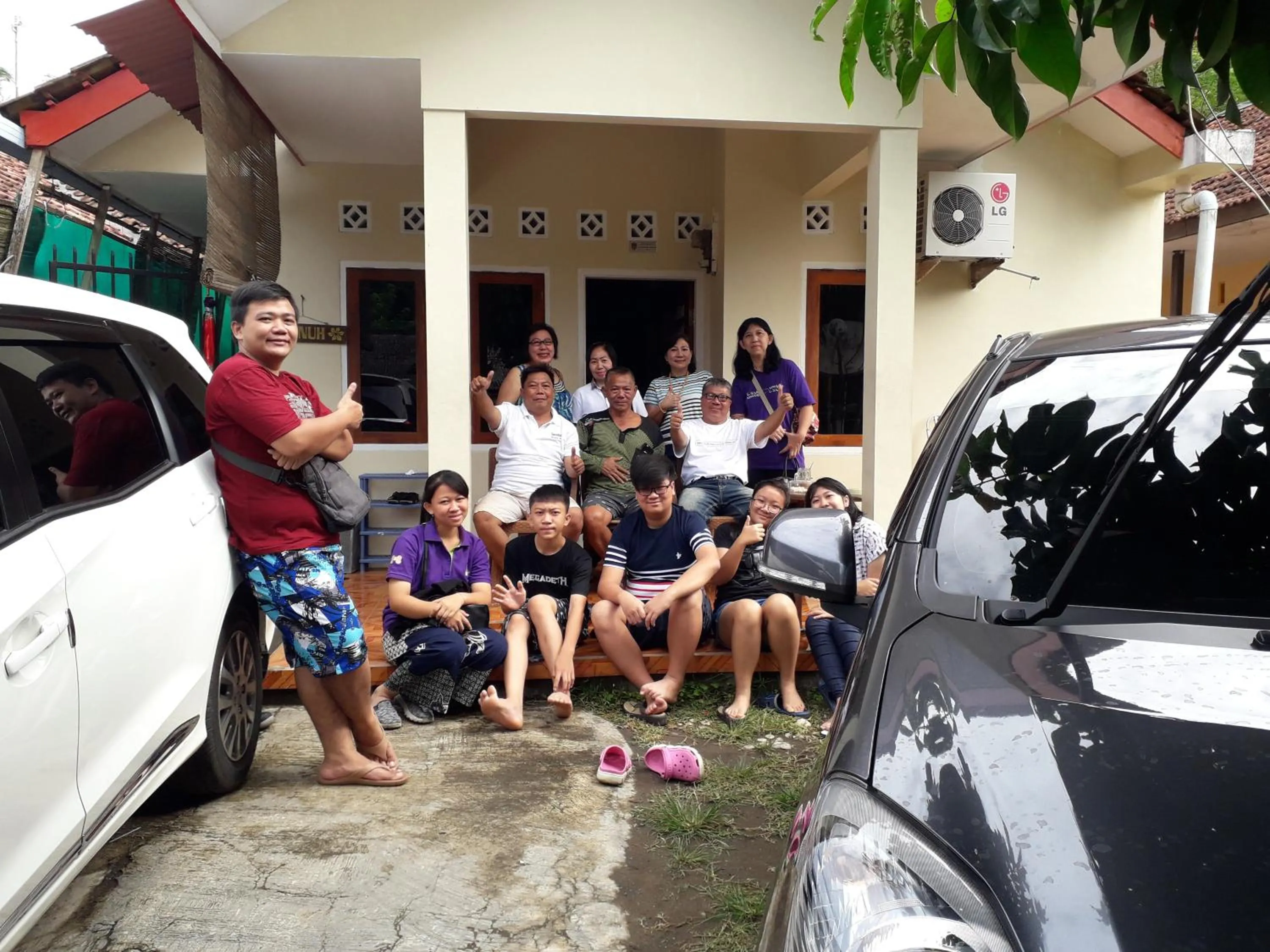 Three-Bedroom House in Fajar Home Stay Batukaras