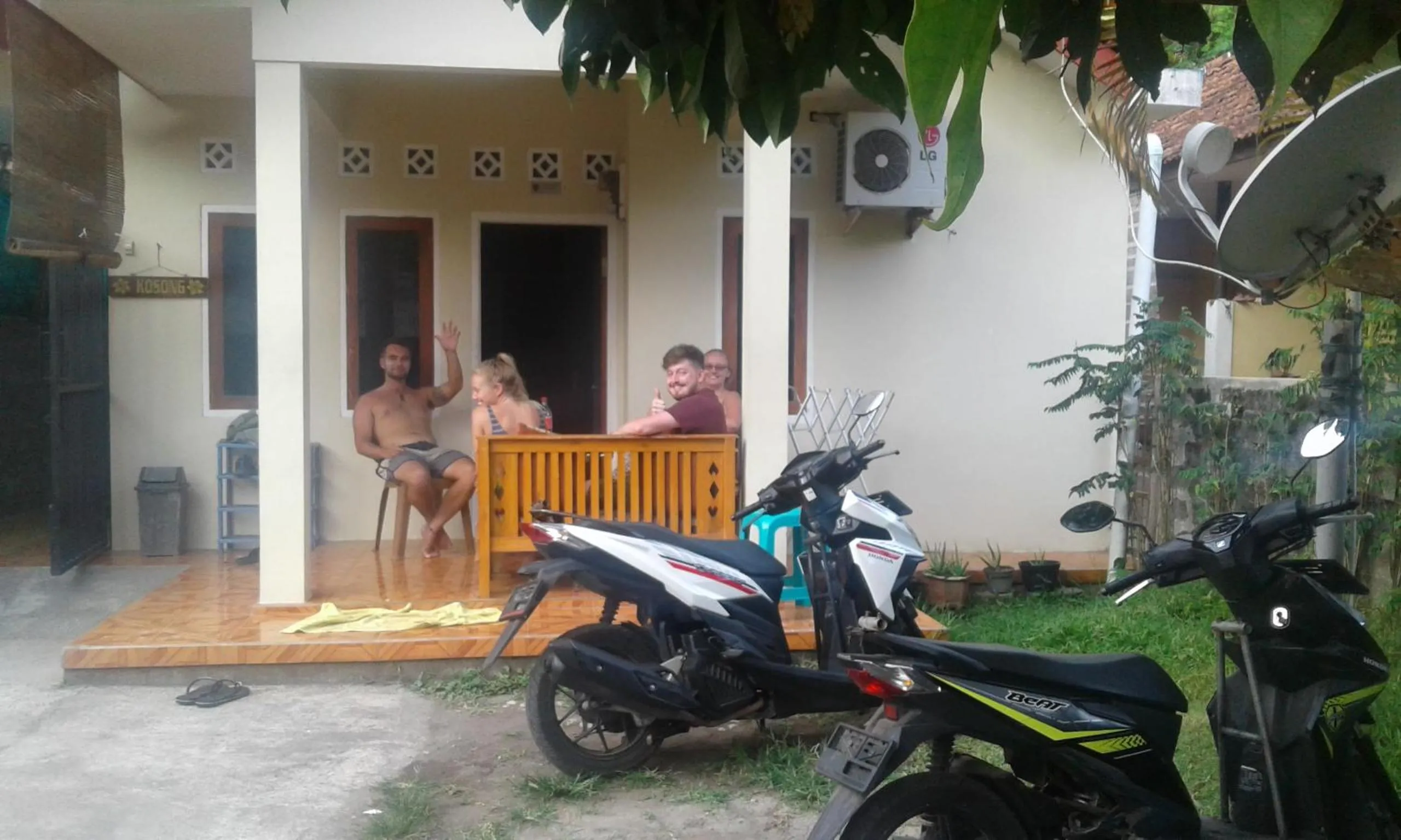 Fajar Home Stay Batukaras