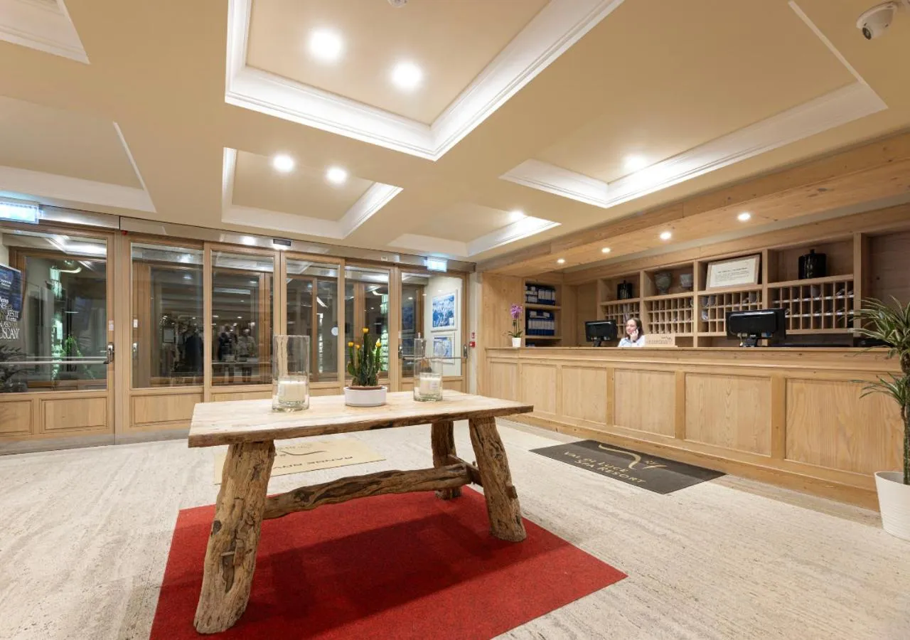 Decorative detail in Val di Luce SPA Resort