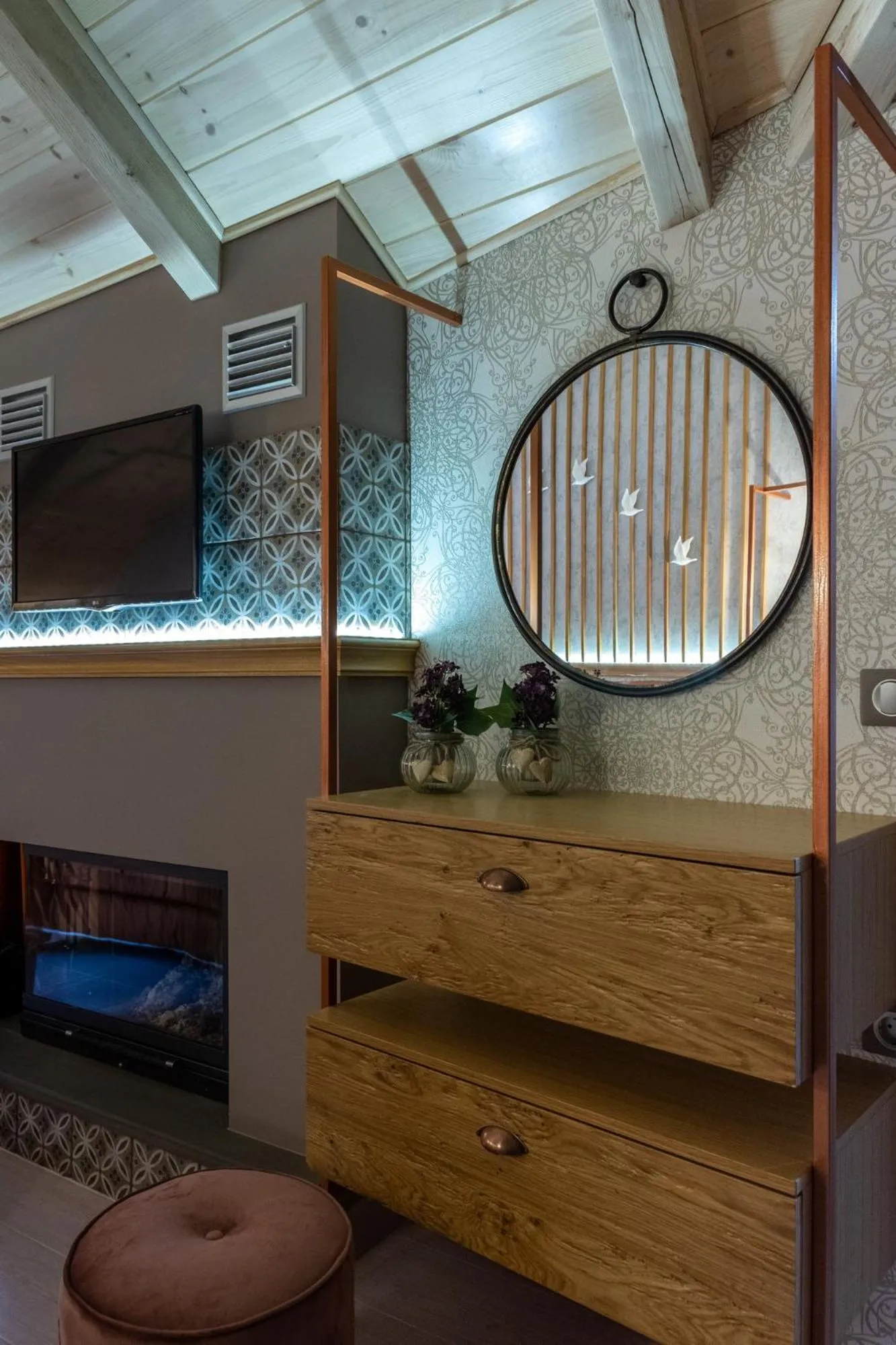 Decorative detail in Villa Virginia Hotel