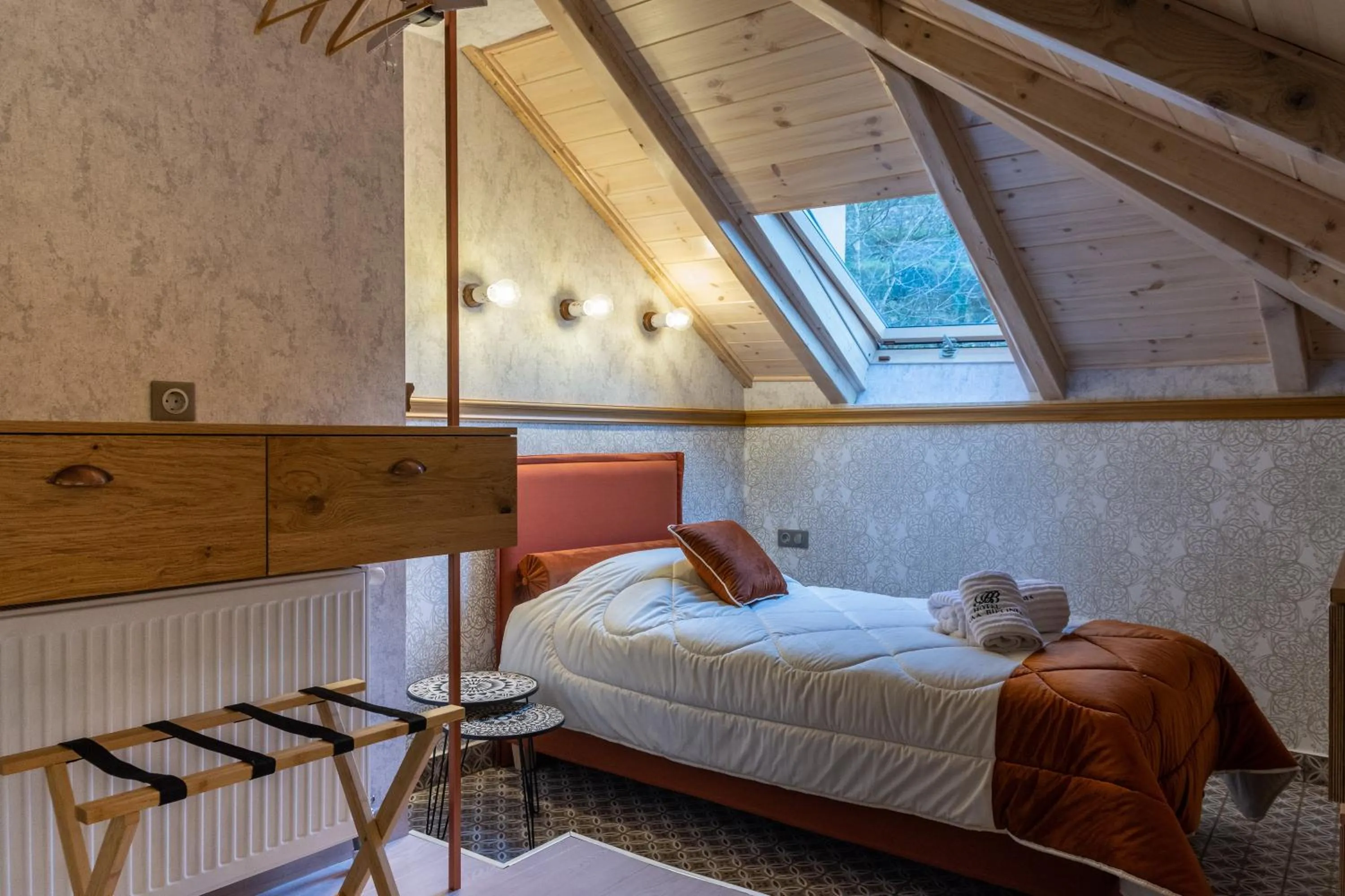 Bed in Villa Virginia Hotel