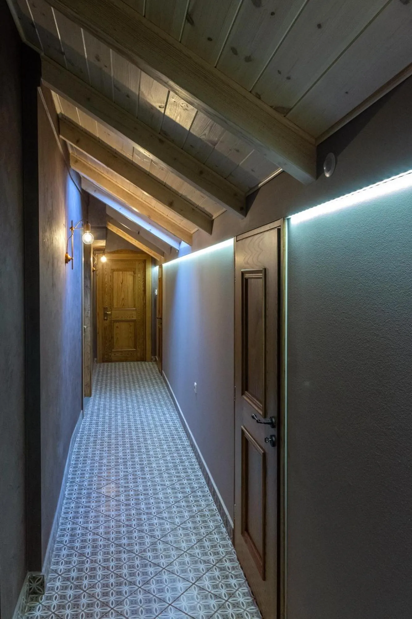 Facade/entrance in Villa Virginia Hotel