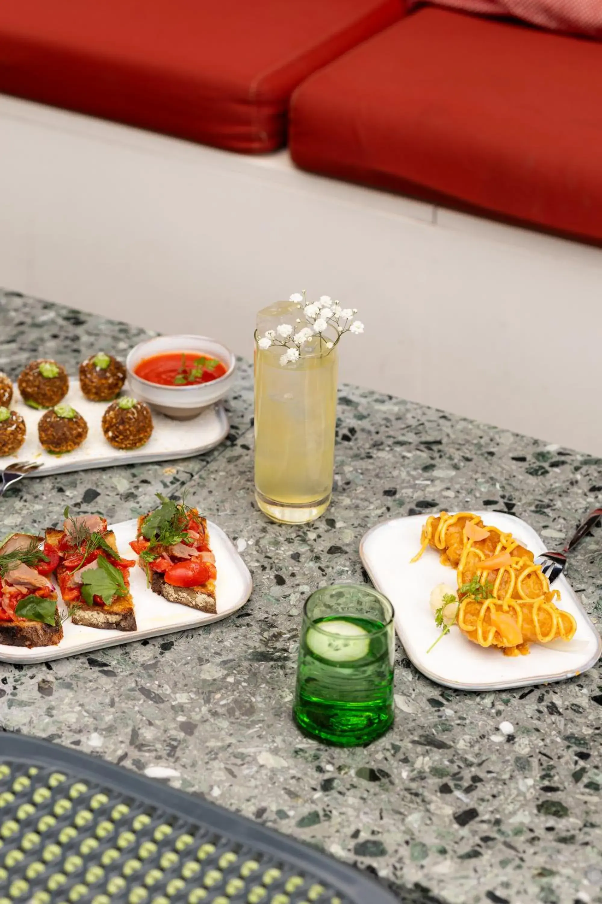 Grands Boulevards Experimental Grands Boulevards Experimental