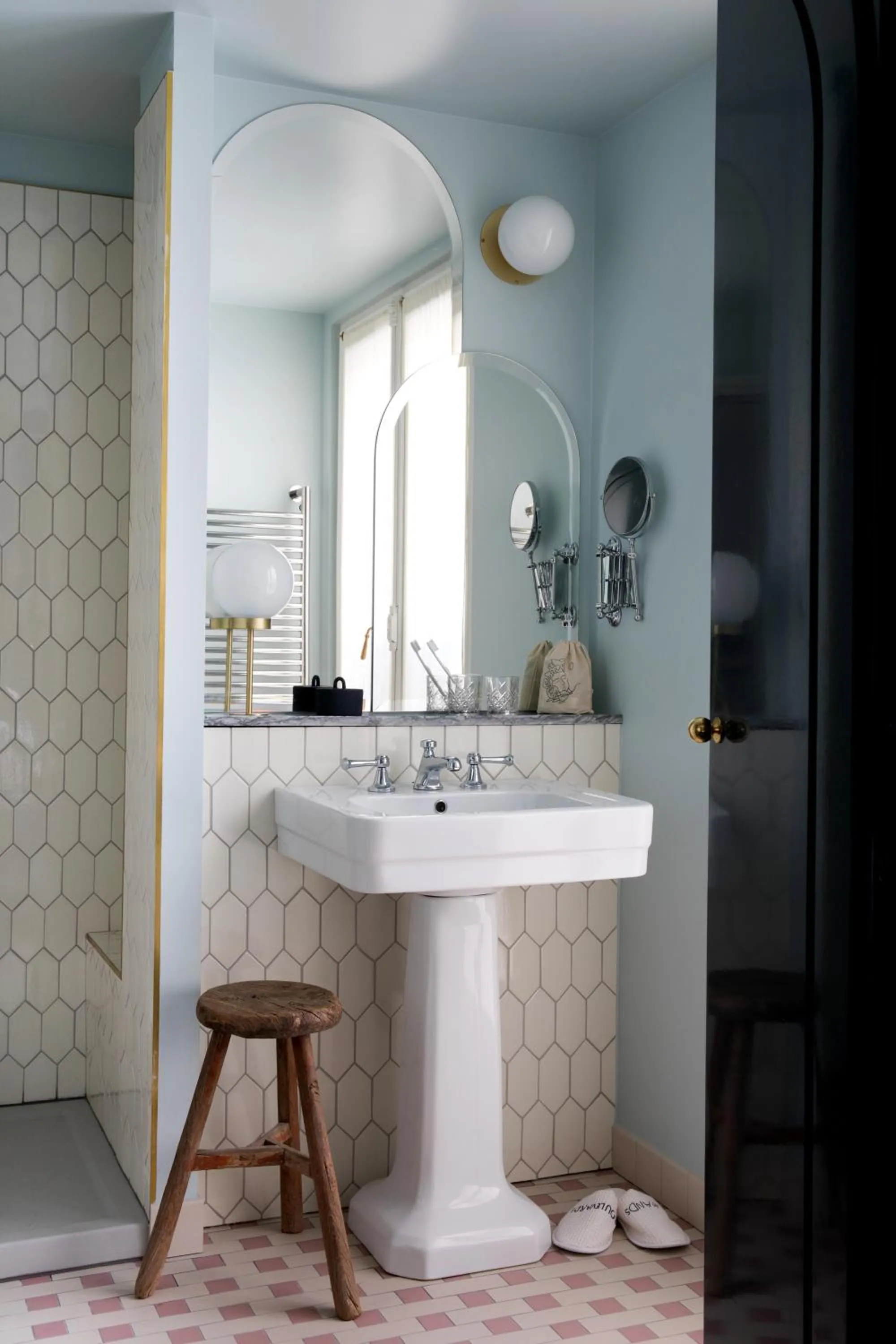 Bathroom in Grands Boulevards Experimental