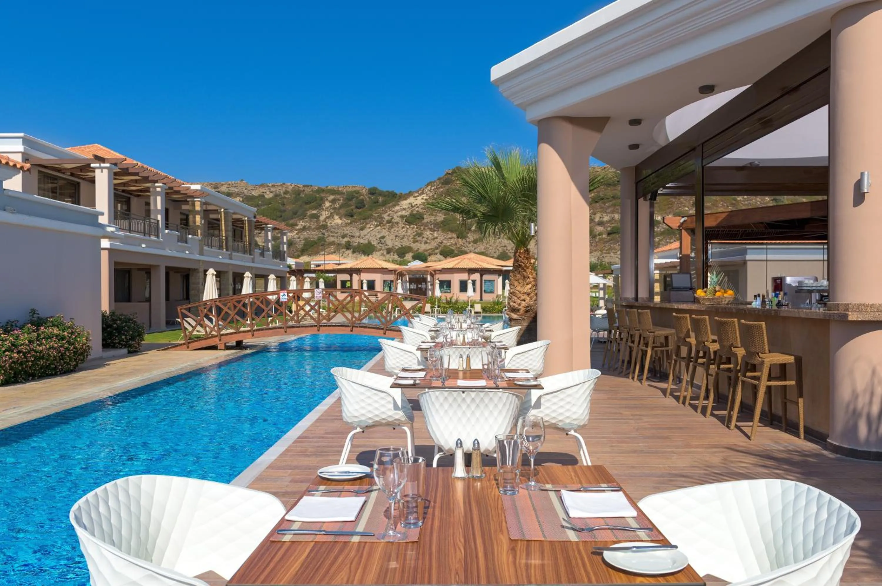 Restaurant/places to eat in La Marquise Luxury Resort Complex