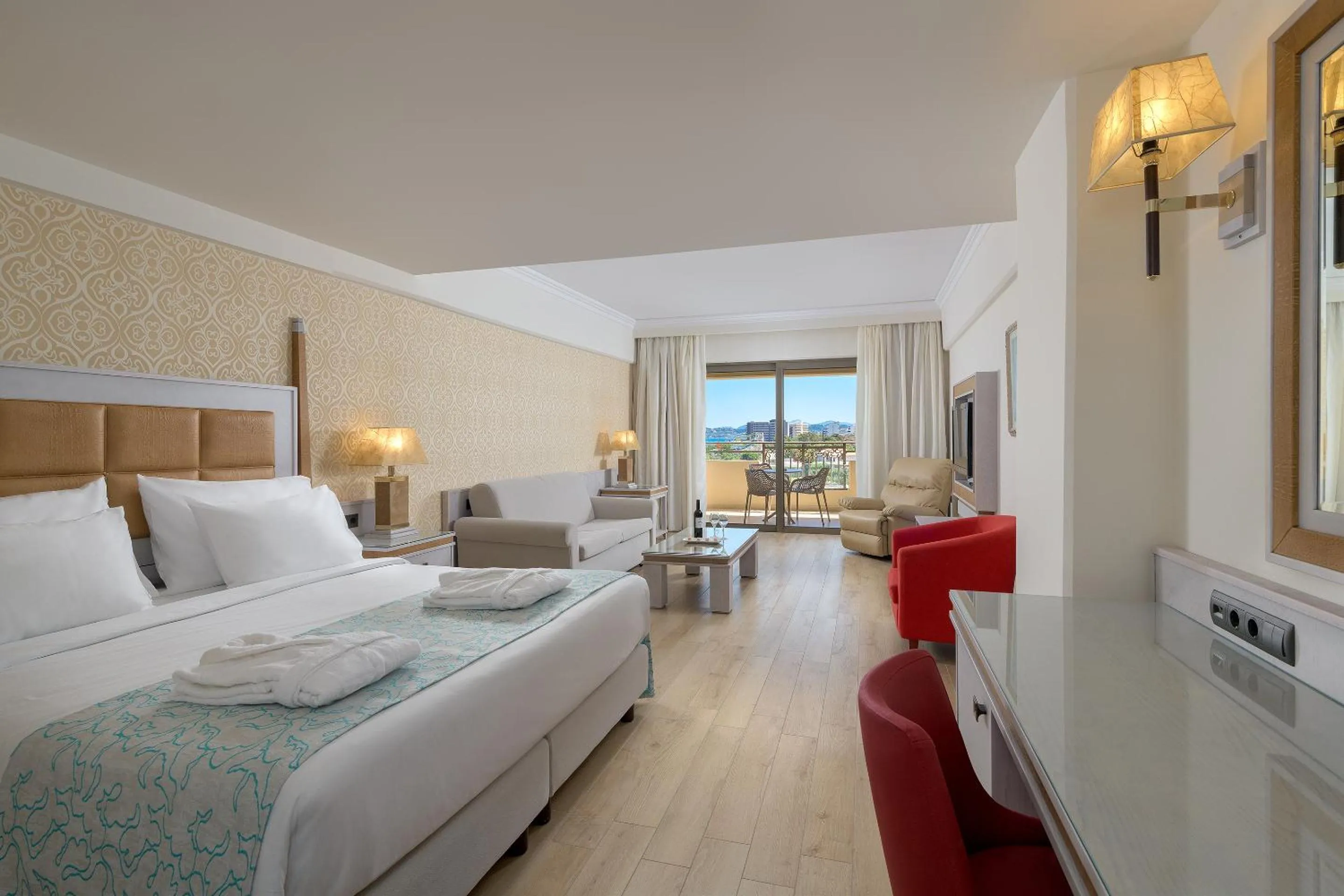 Bedroom, Bed in La Marquise Luxury Resort Complex