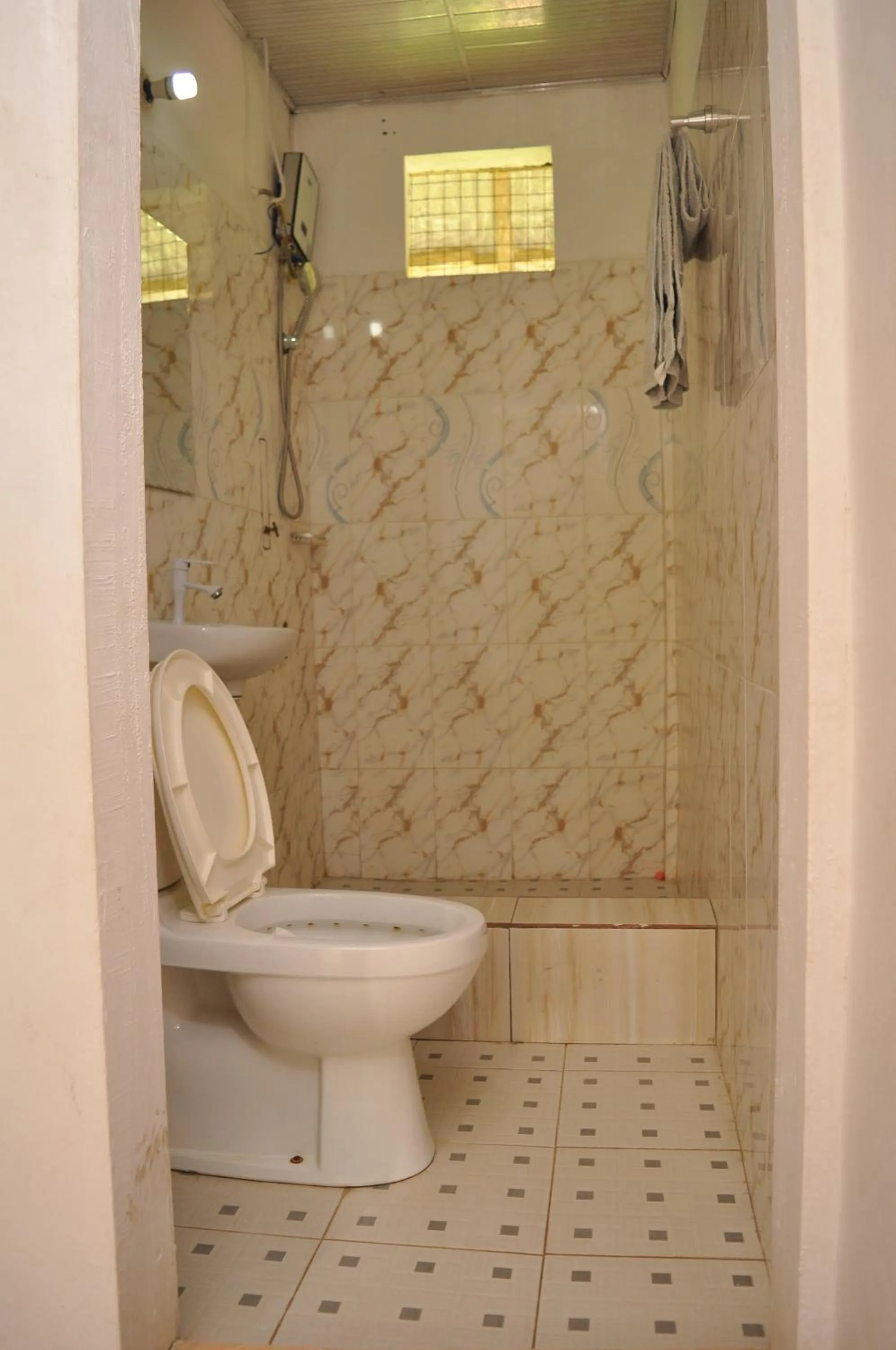 Shower in BB Tributary Hotel