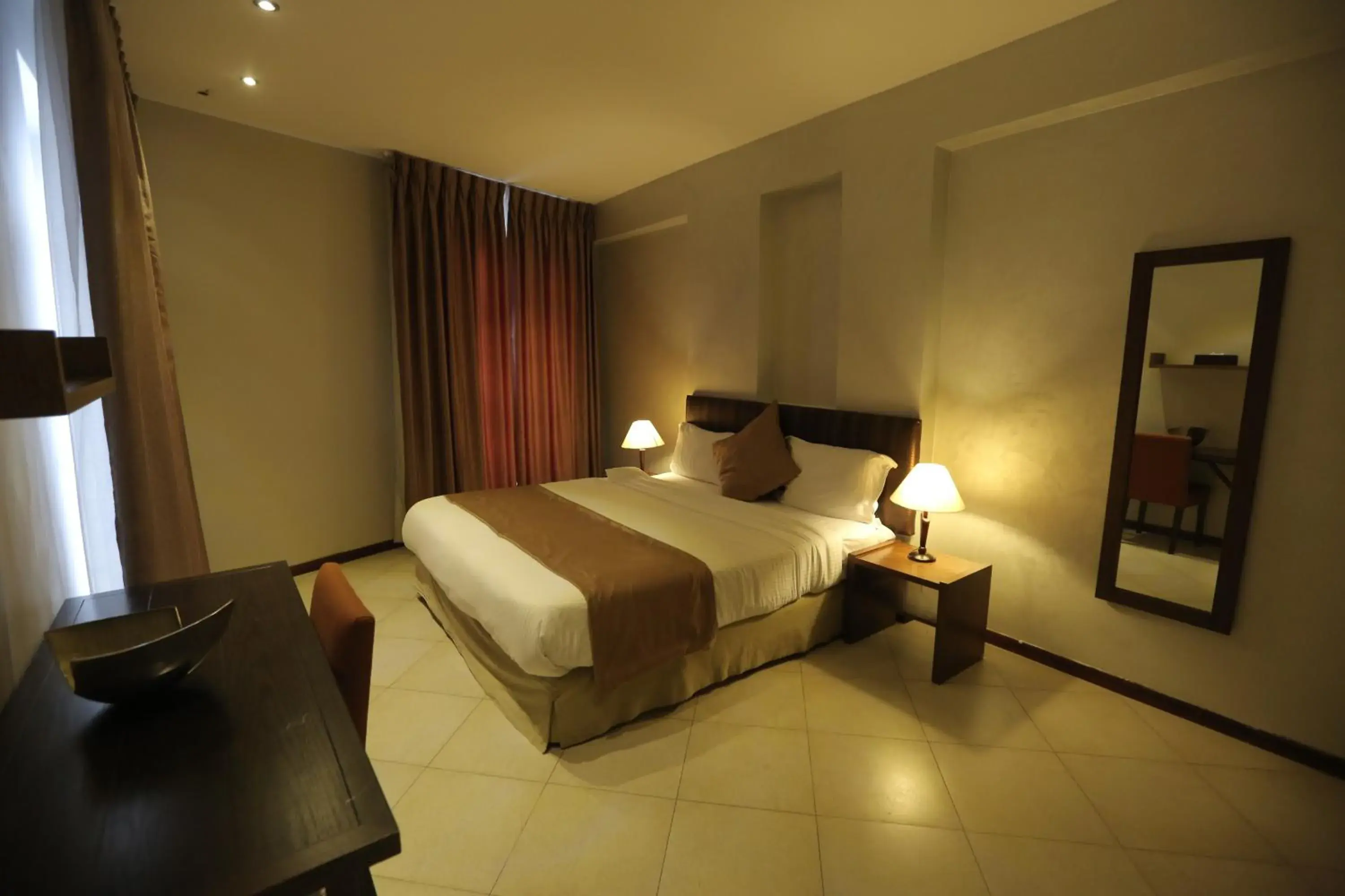 Bedroom, Bed in Jabal Amman Hotel (Heritage House)