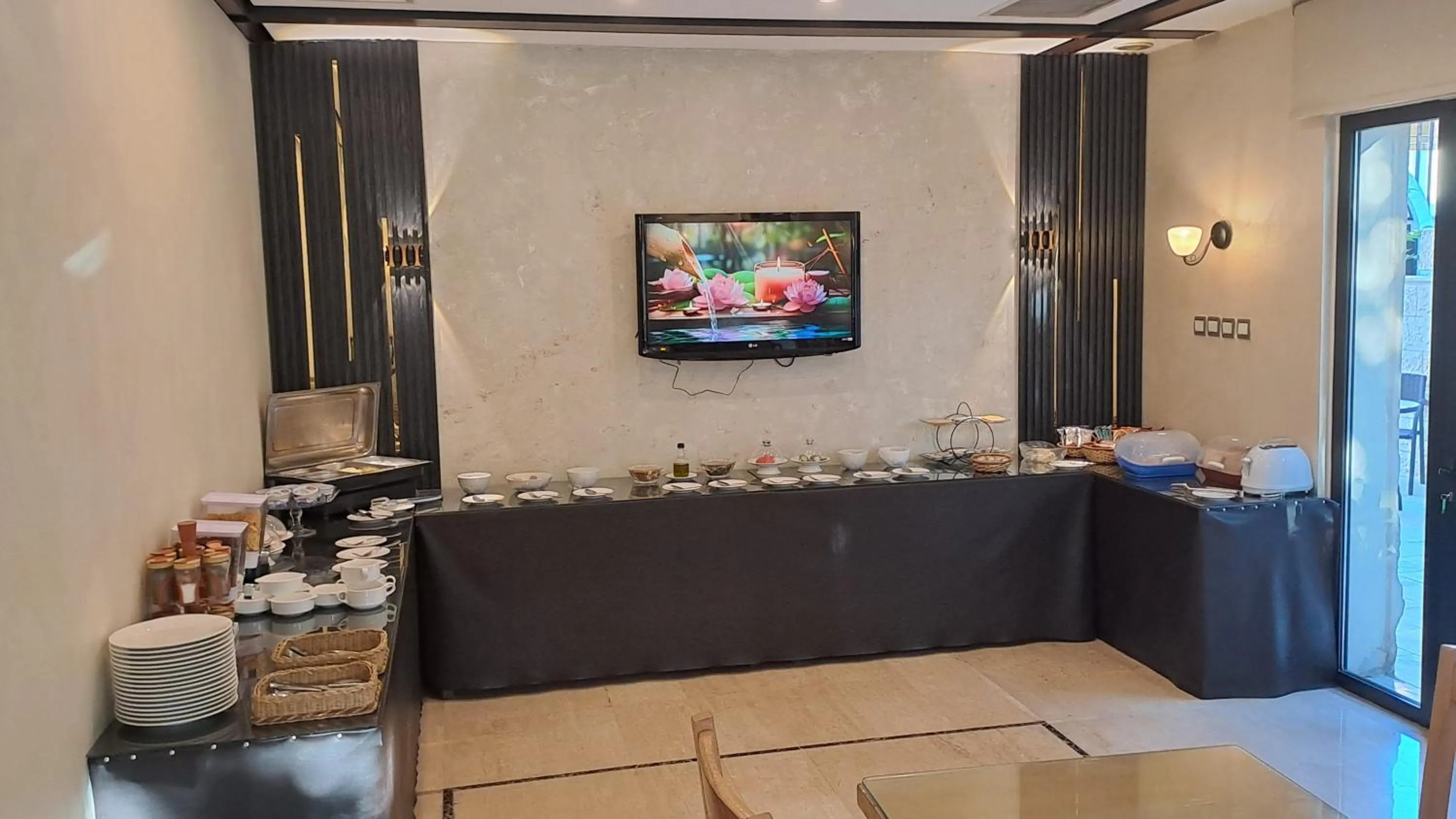 Jabal Amman Hotel (Heritage House)