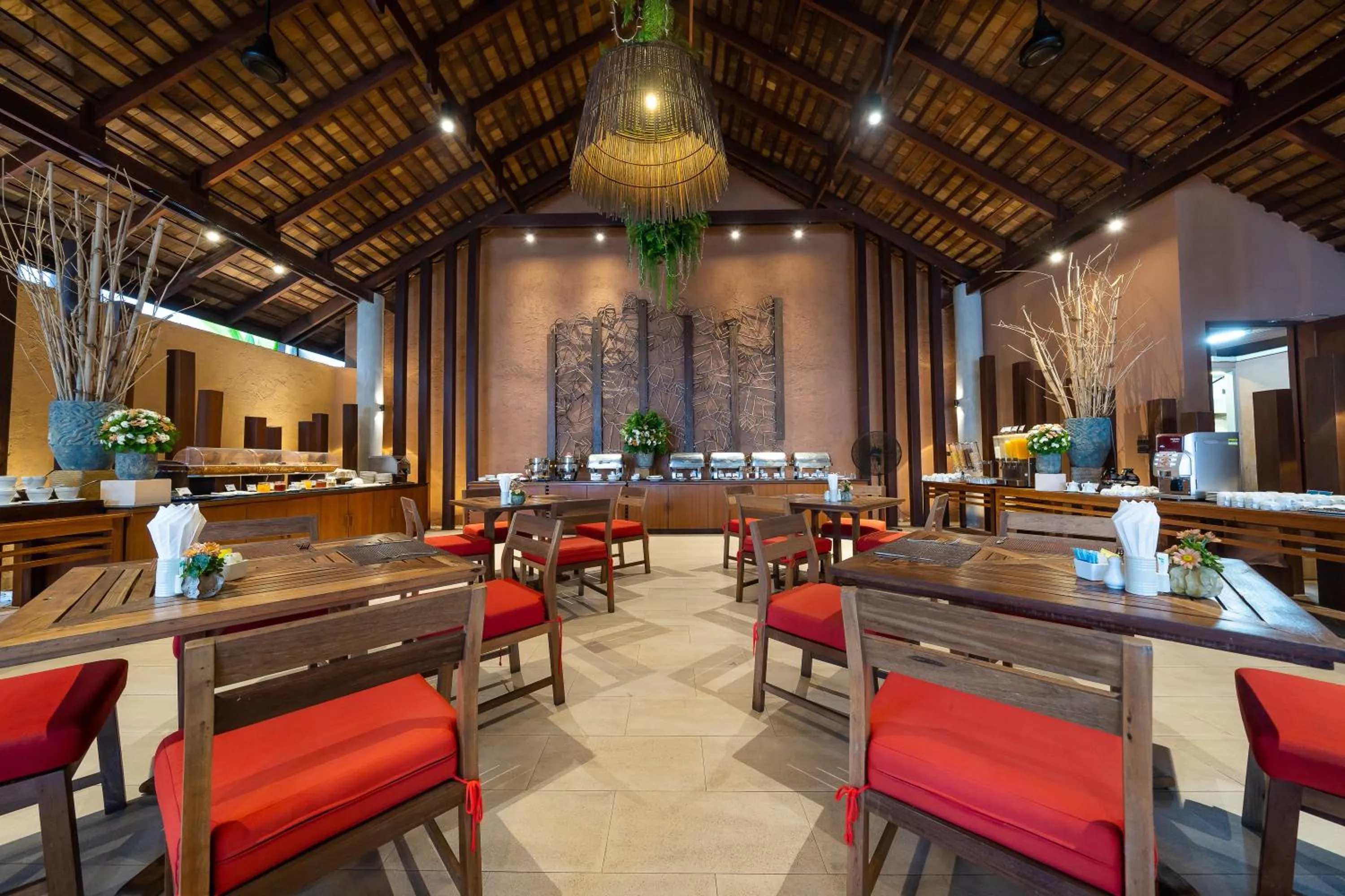 Restaurant/places to eat in Ao Prao Resort
