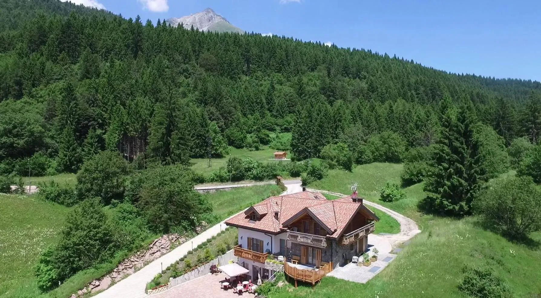 Property building in Agriturismo Ai Castioni