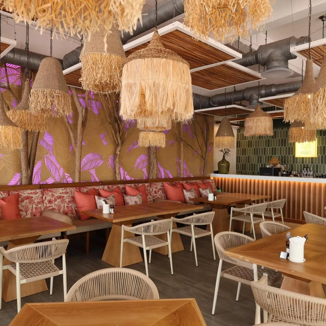 Restaurant/places to eat in Le Vimarn Cottages & Spa