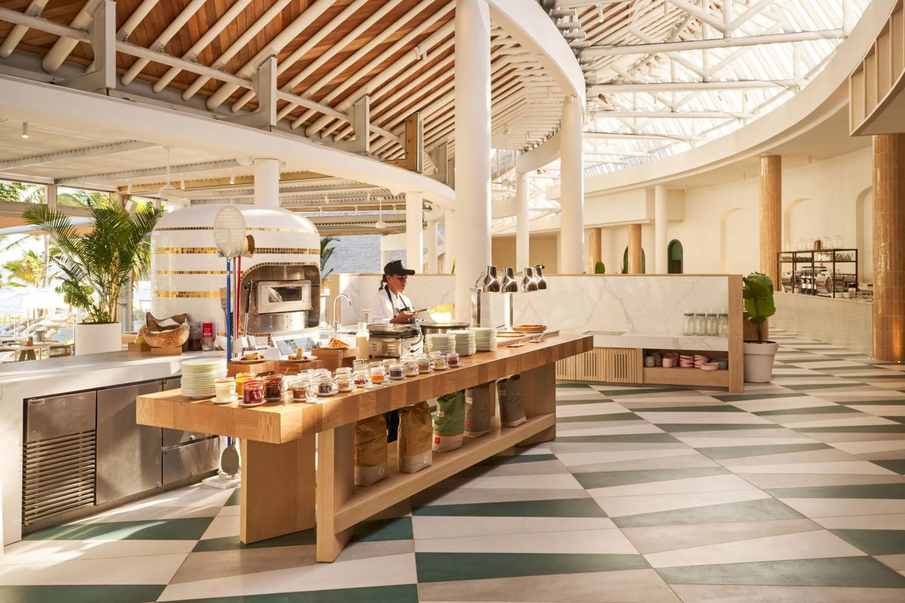 Restaurant/places to eat in LUX* Belle Mare Resort & Villas