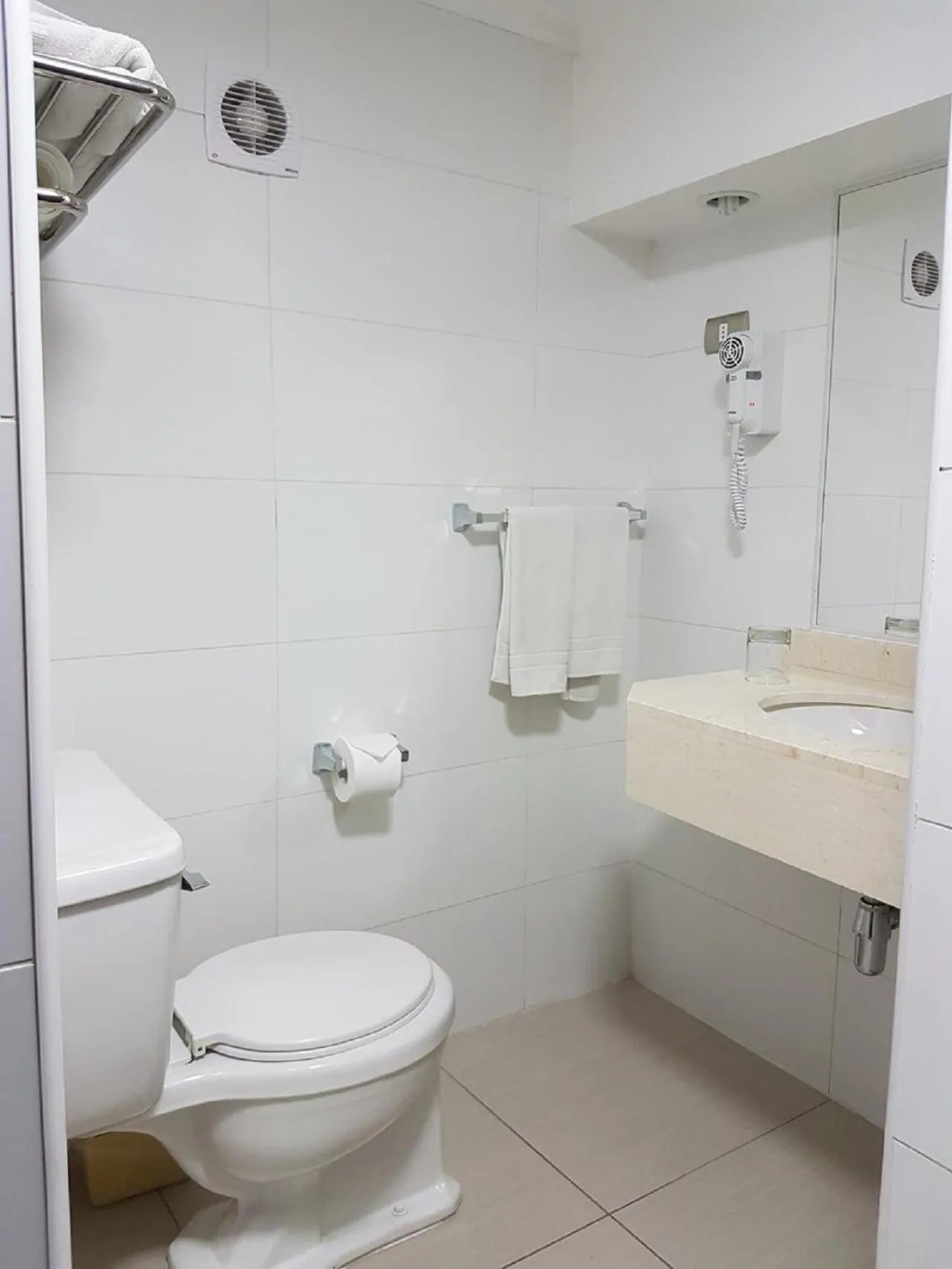 Bathroom in Hotel Diego de Almagro Antofagasta Express