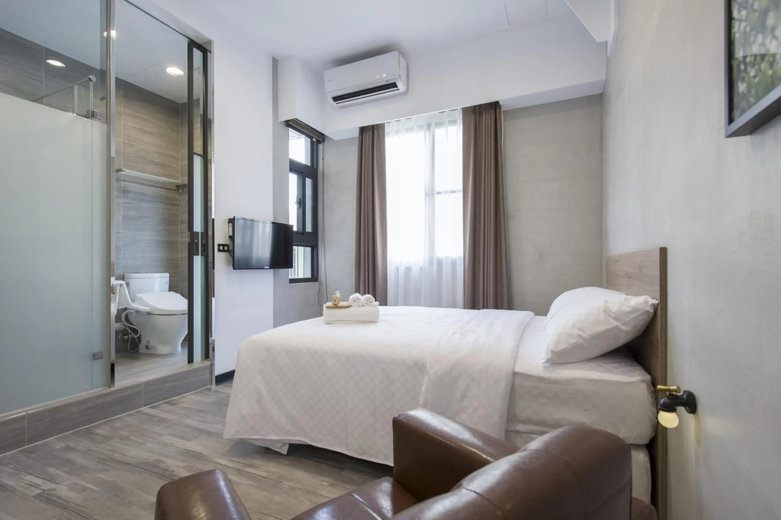 Bed in OX Suites Bed in OX Suites