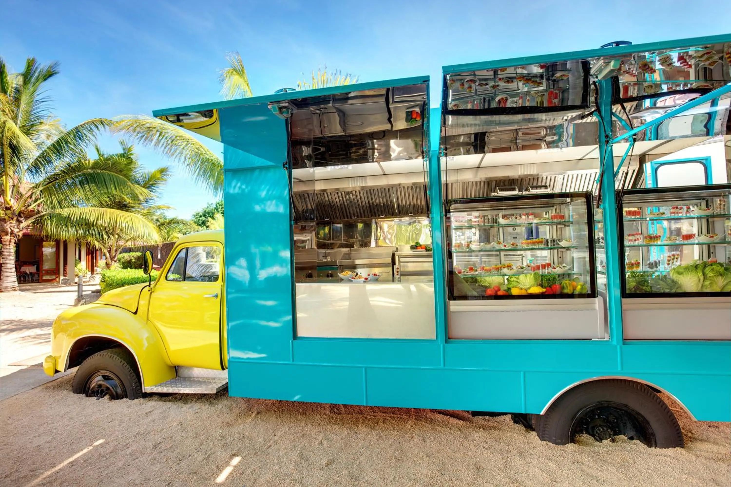 Food and drinks in Tamassa Bel Ombre