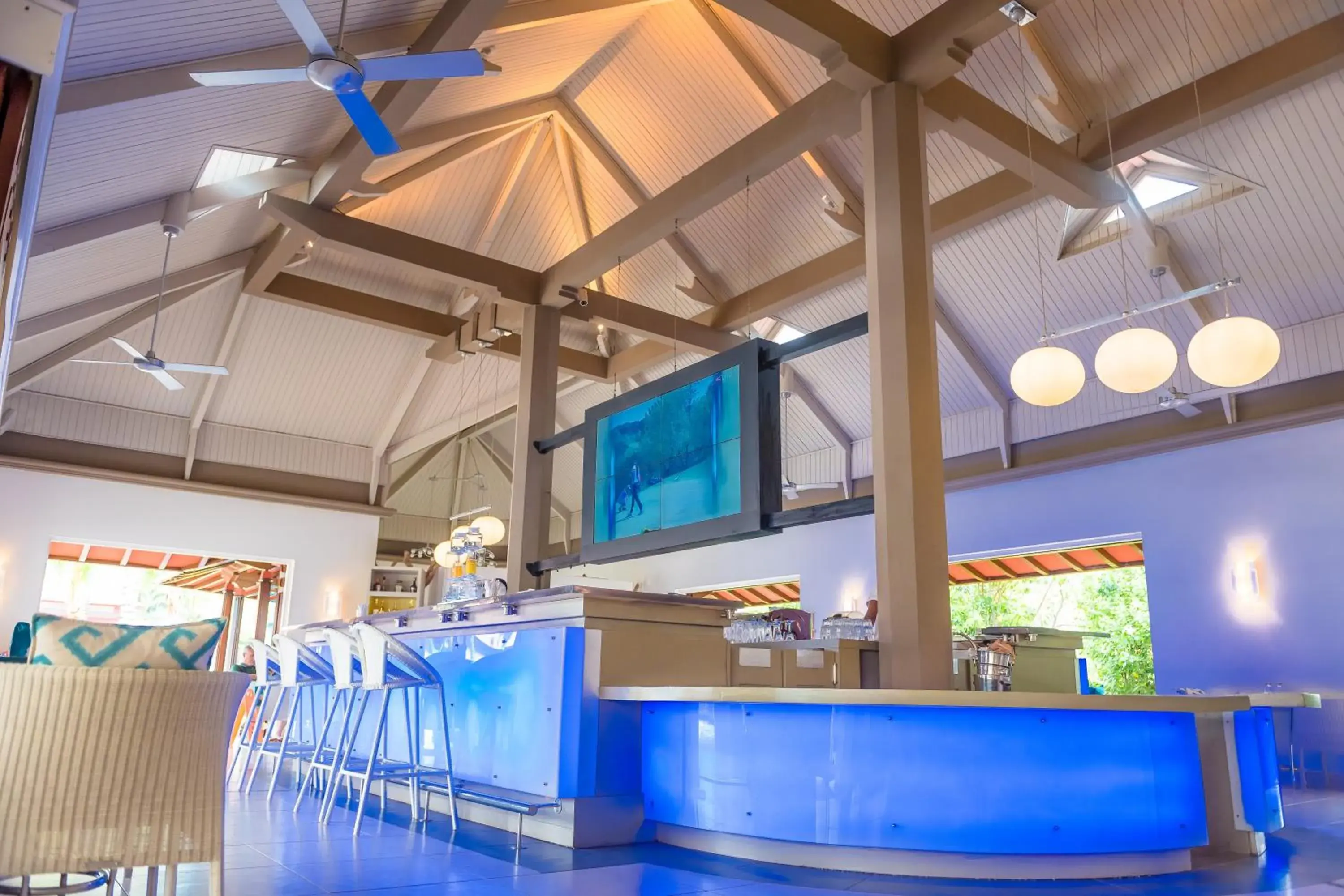 Lounge or bar in Tamassa Bel Ombre Lounge or bar in Tamassa Bel Ombre