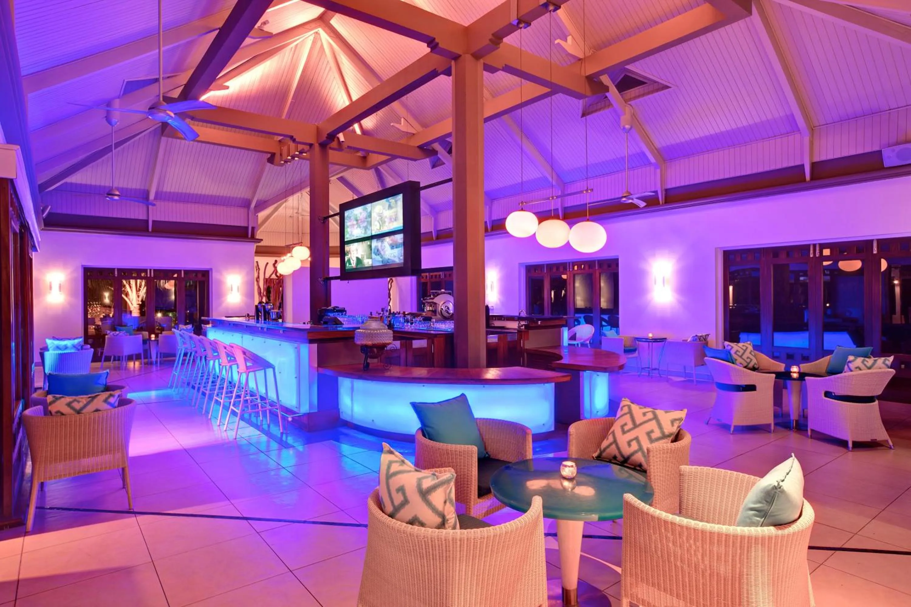 Lounge or bar in Tamassa Bel Ombre