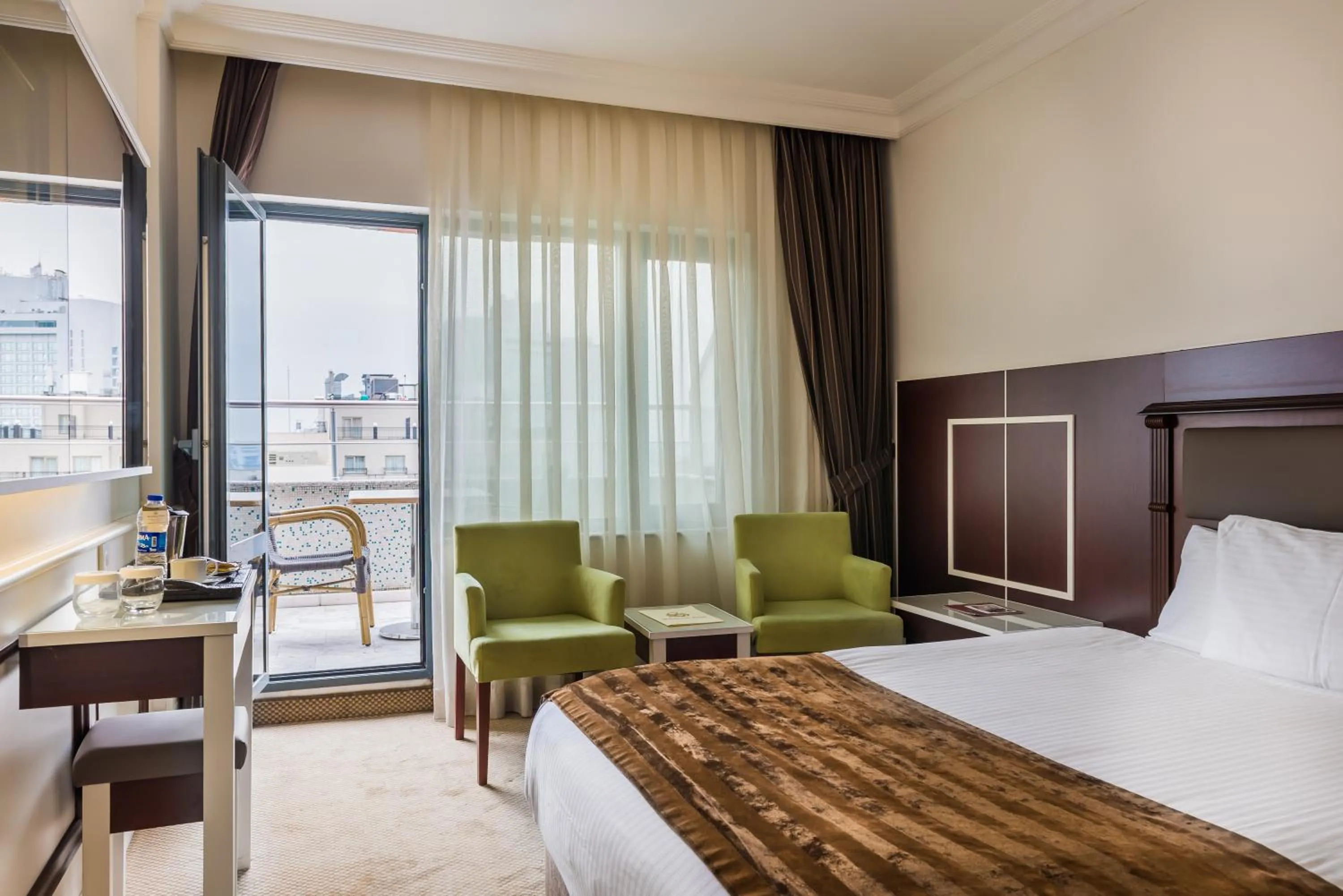 Bedroom, Bed in Seminal Hotel Taksim