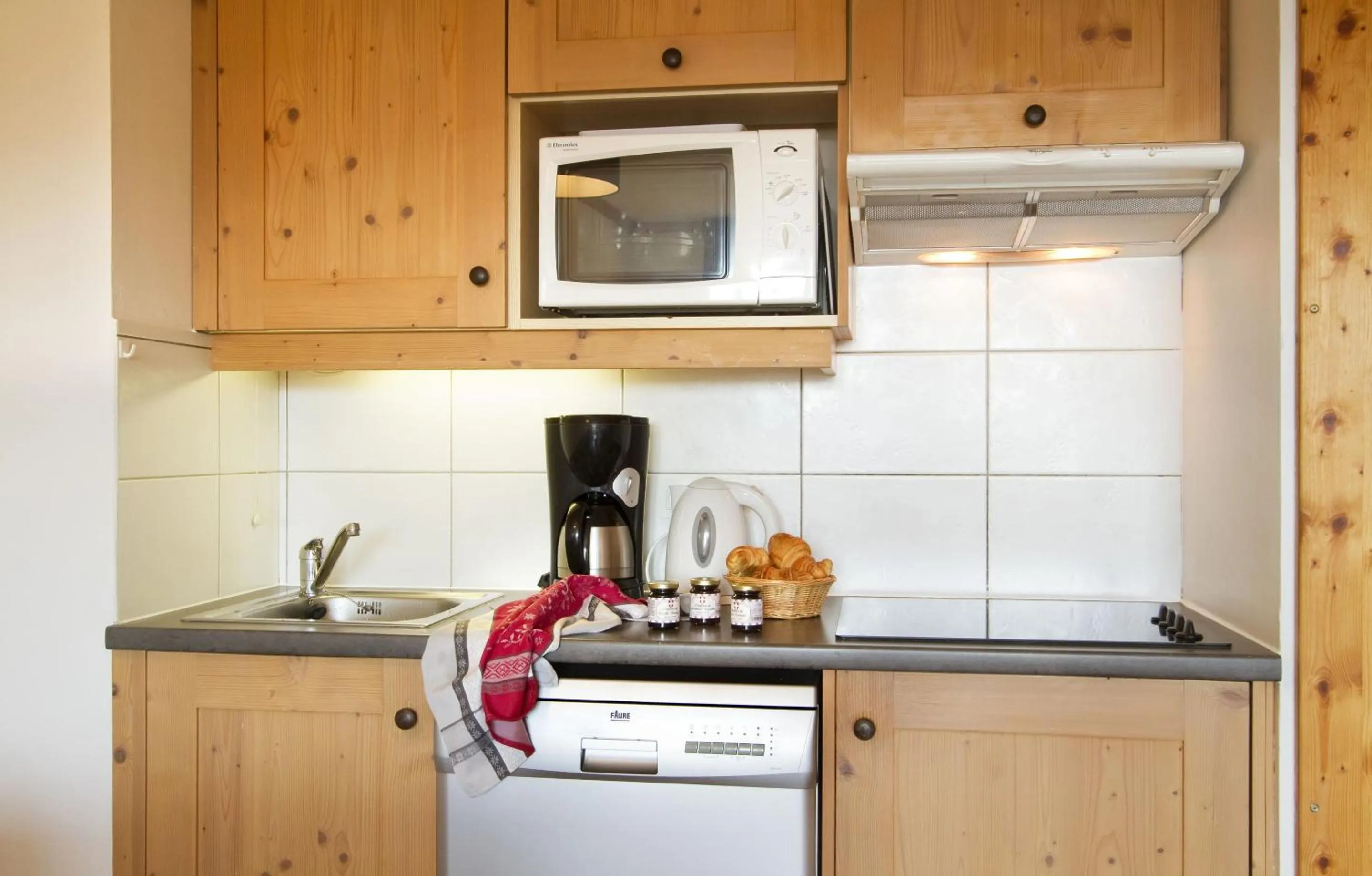 Kitchen or kitchenette in Résidence Odalys Les Belles Roches