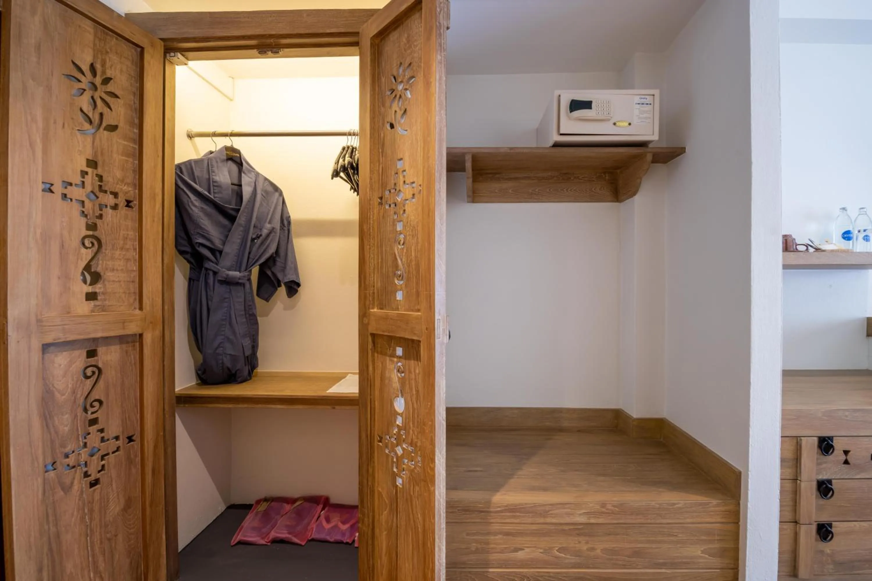 safe in Baan Samui Resort - SHA Extra Plus