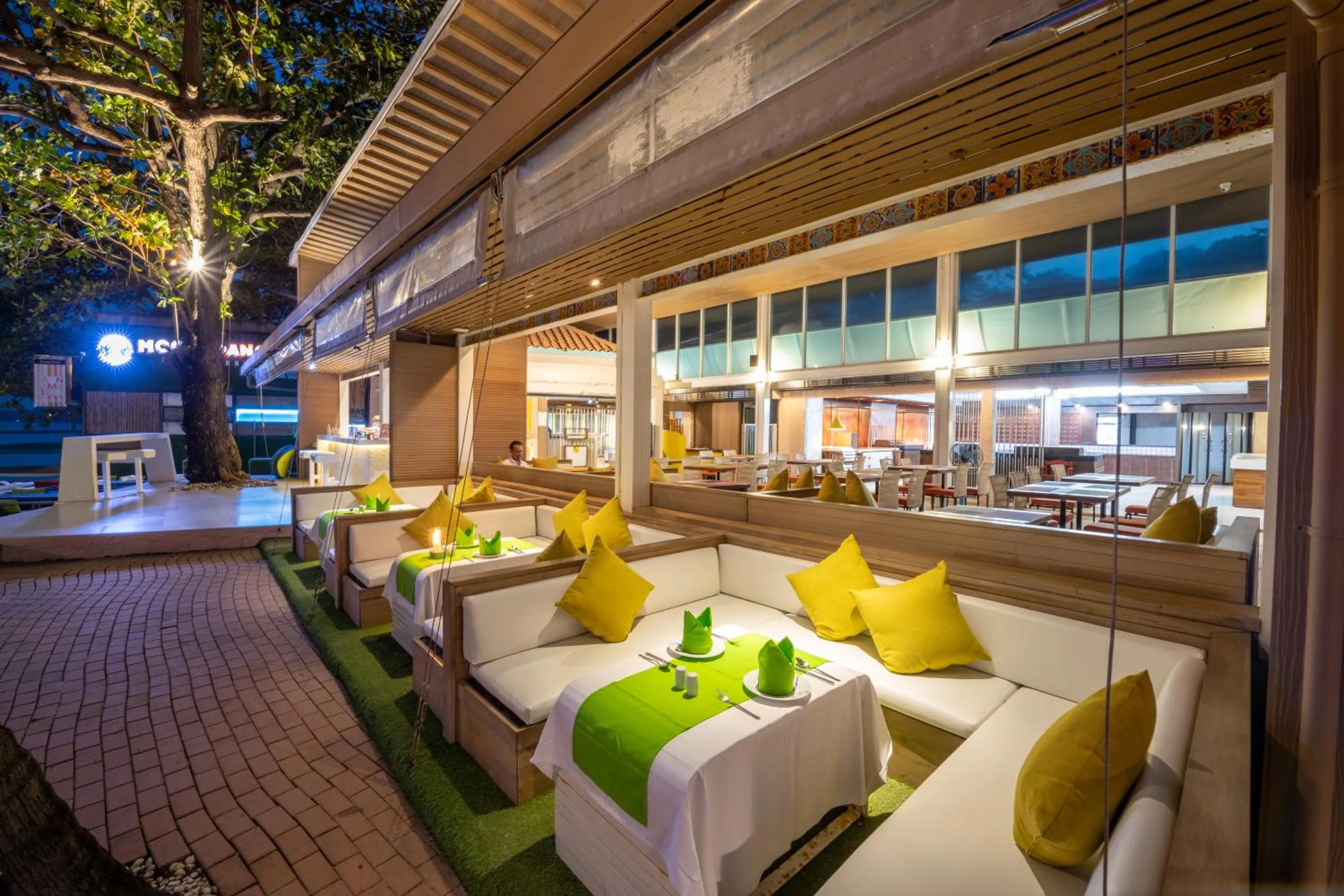 Restaurant/places to eat in Baan Samui Resort - SHA Extra Plus