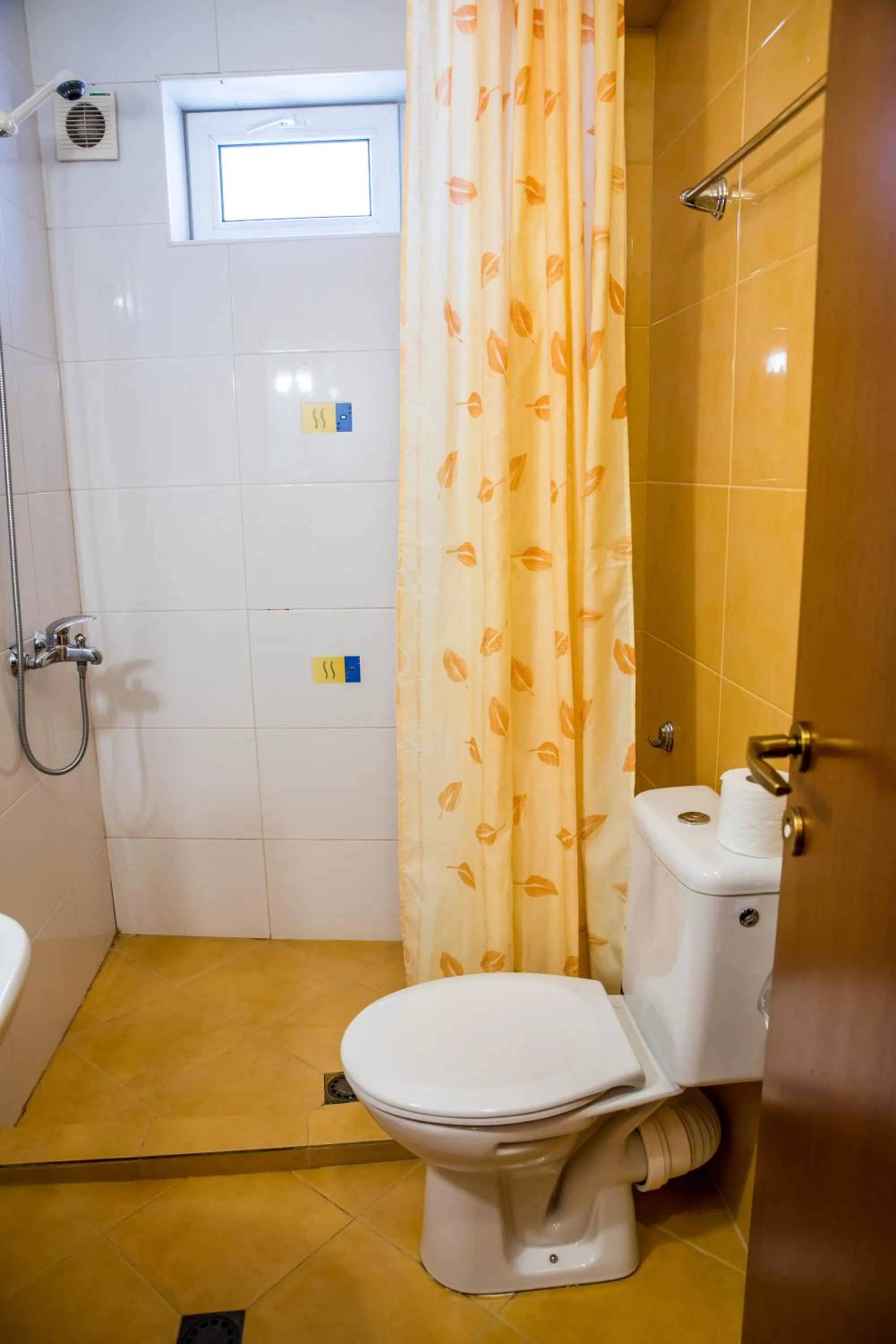 Bathroom in Bariakov Family Hotel