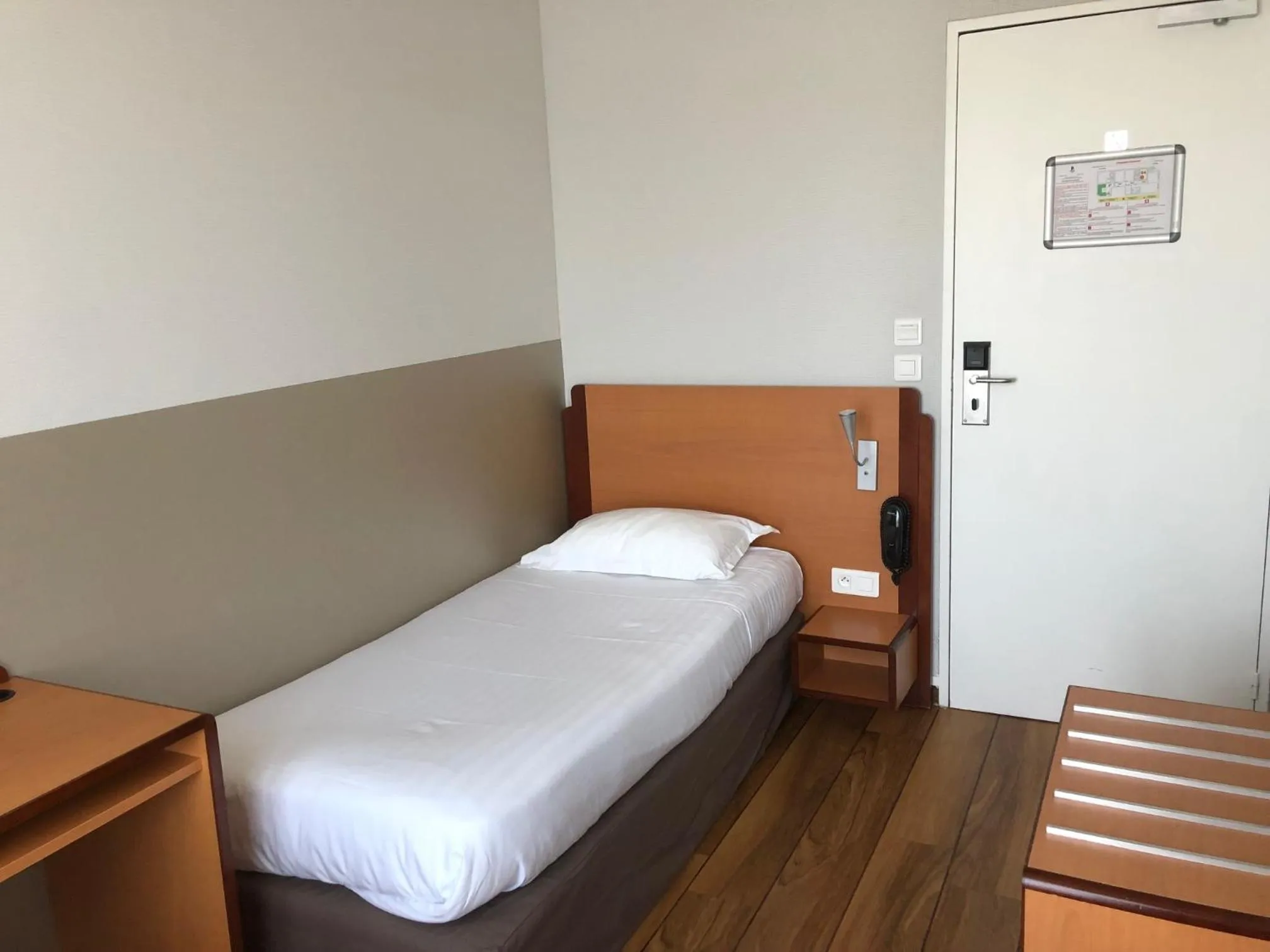 Bed in Hôtel Du Lion