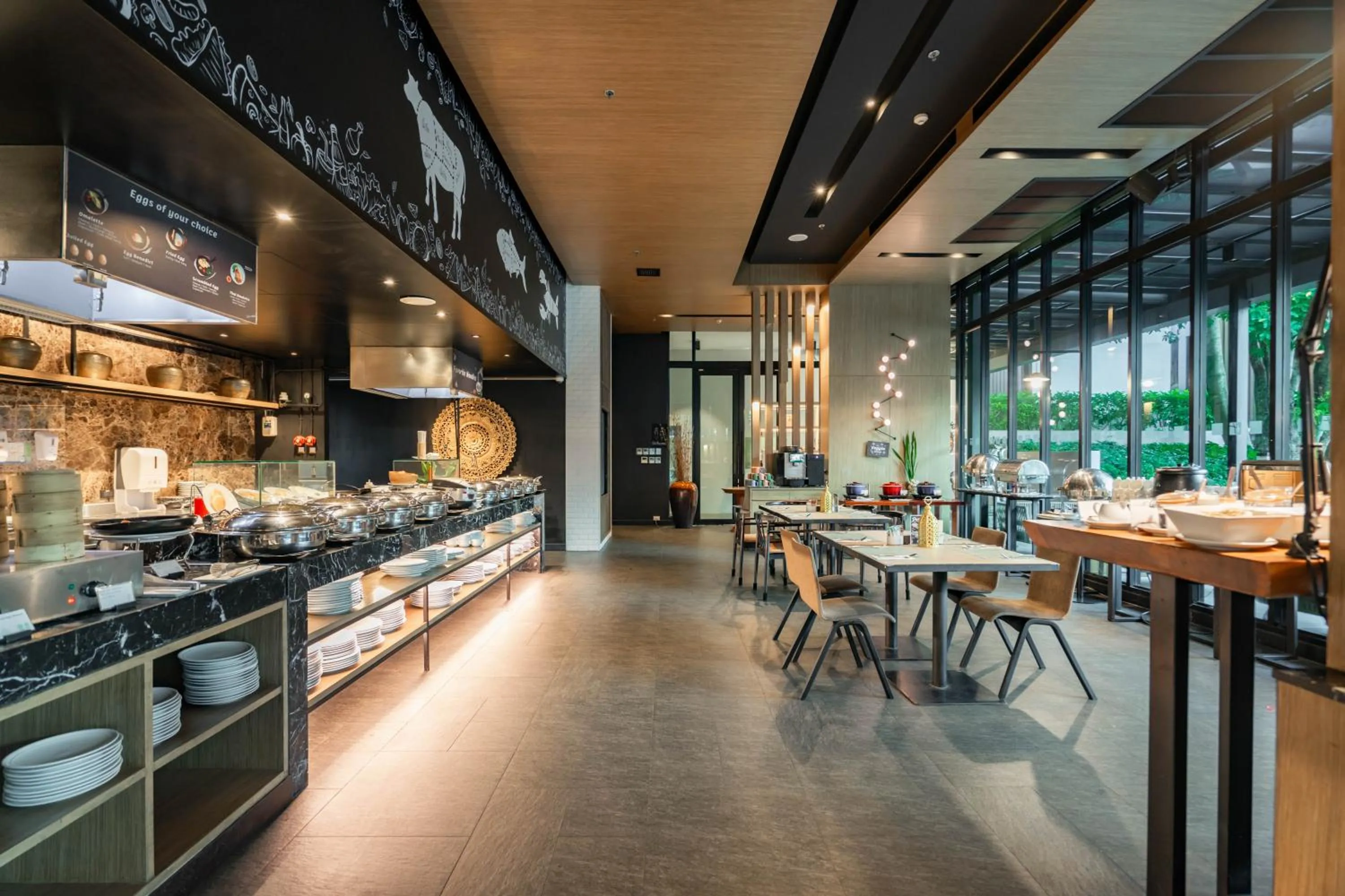 Restaurant/places to eat in Holiday Inn Resort Krabi Ao Nang Beach by IHG