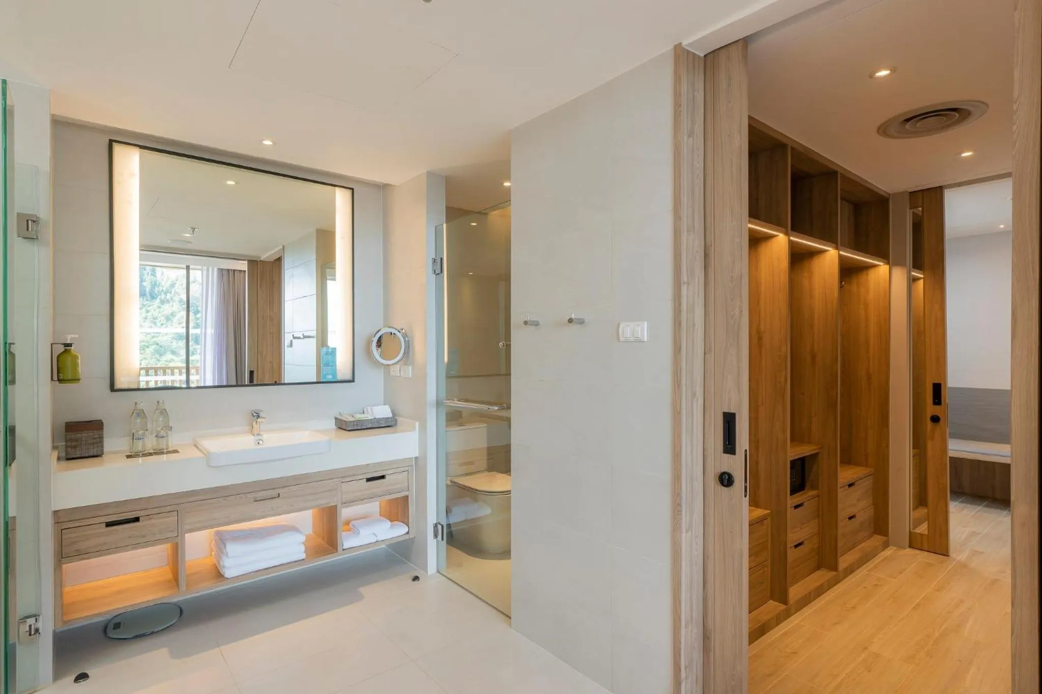 Bathroom in Holiday Inn Resort Krabi Ao Nang Beach by IHG